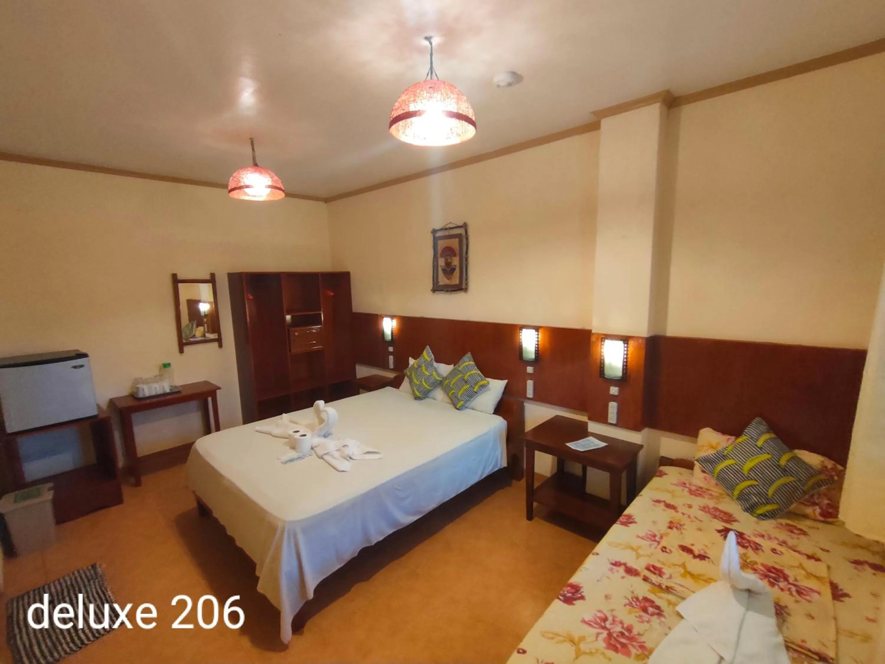 Bedroom, Bed in Sulu Plaza