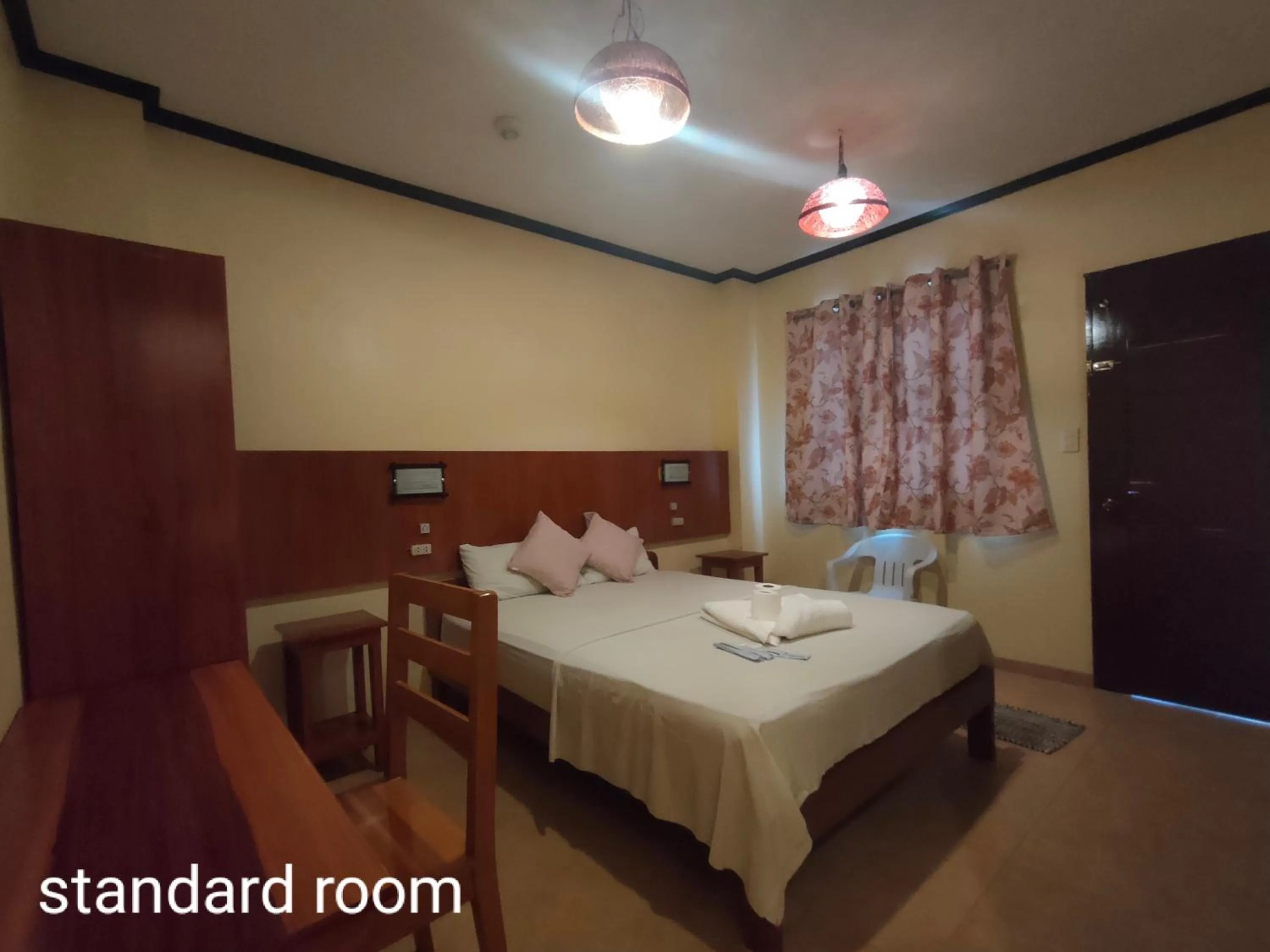 Bedroom, Bed in Sulu Plaza