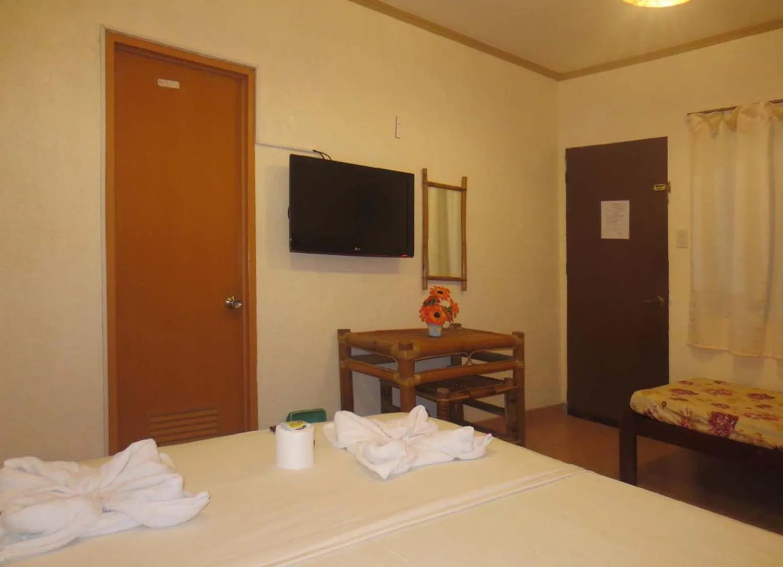 TV and multimedia, Bed in Sulu Plaza