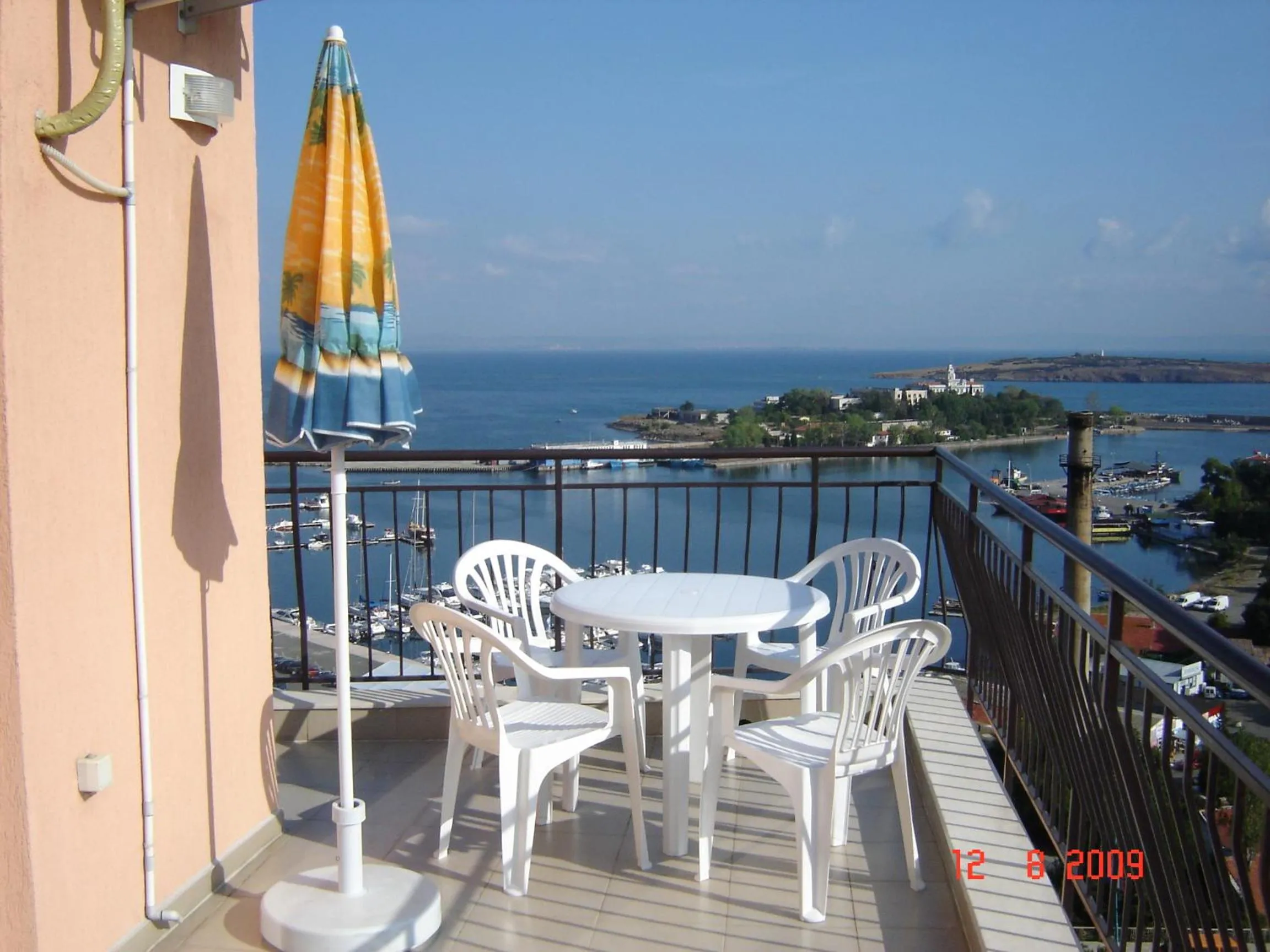 One-Bedroom Apartment with Balcony in Panoramic Penthouse Sozopol