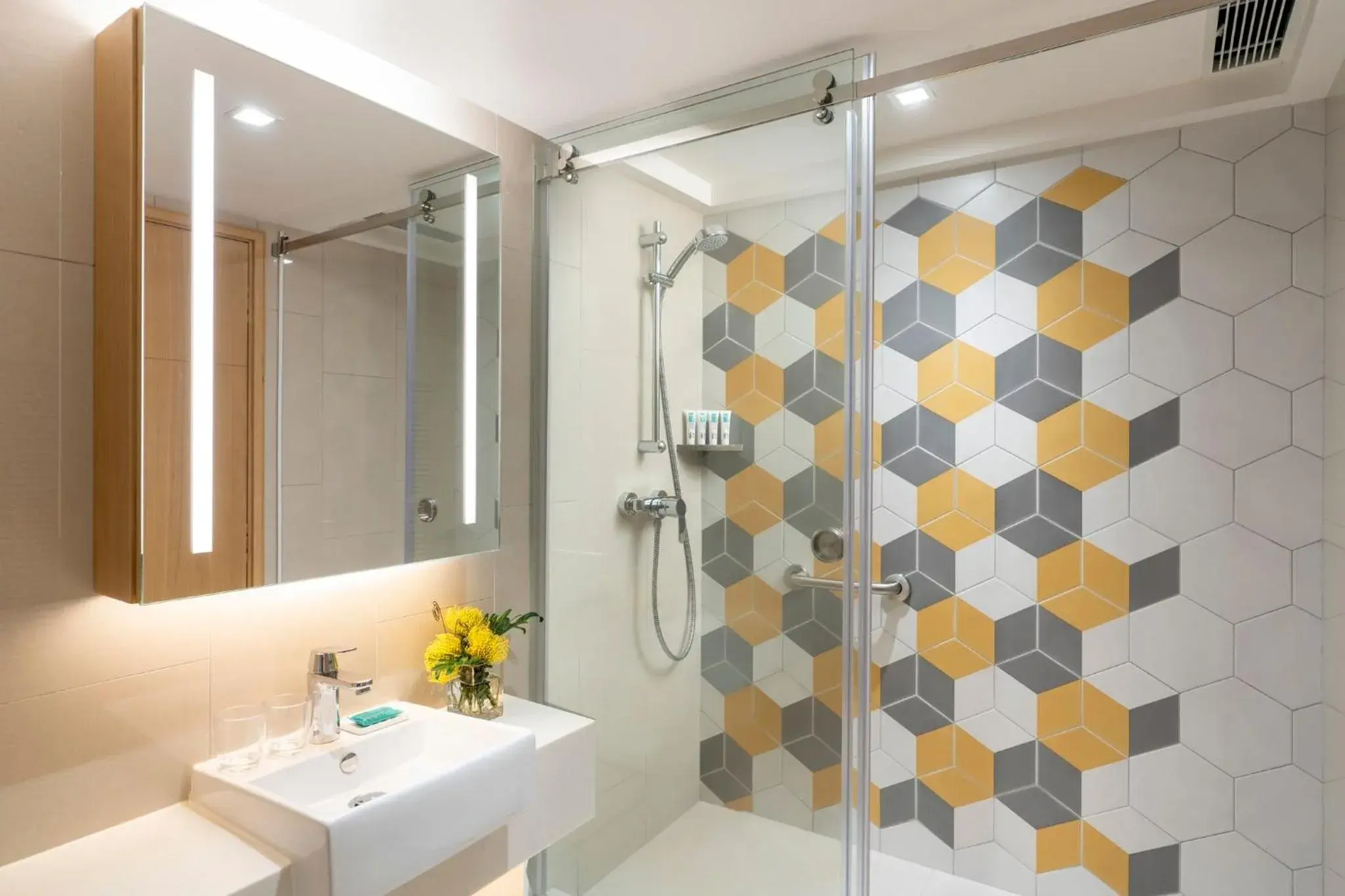 Photo of the whole room in Shama Island North Photo of the whole room in Shama Island North