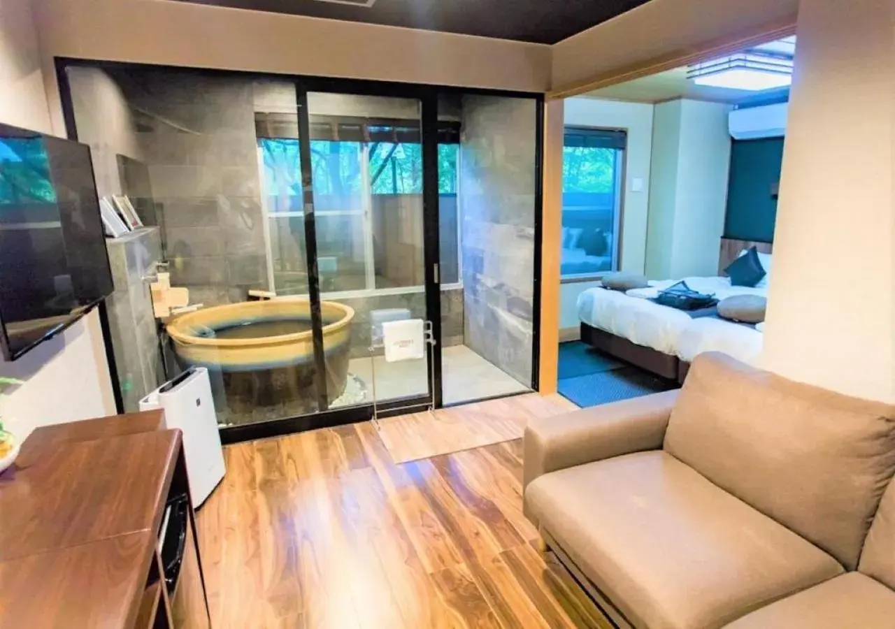 Photo of the whole room in LiVEMAX RESORT Hakone Ashinoko Photo of the whole room in LiVEMAX RESORT Hakone Ashinoko