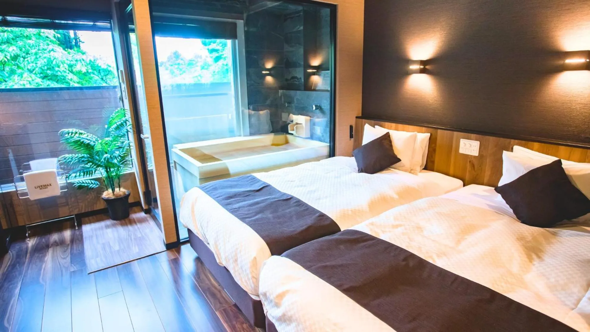 Photo of the whole room, Bed in LiVEMAX RESORT Hakone Ashinoko