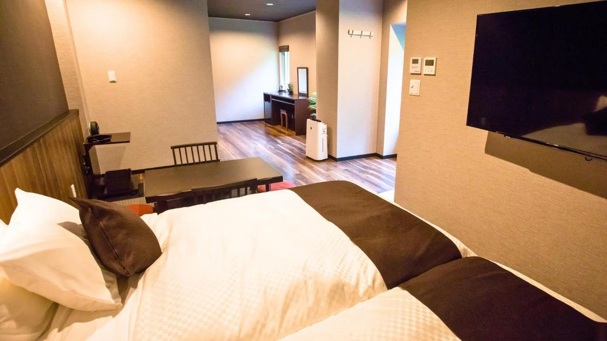 Photo of the whole room, Bed in LiVEMAX RESORT Hakone Ashinoko