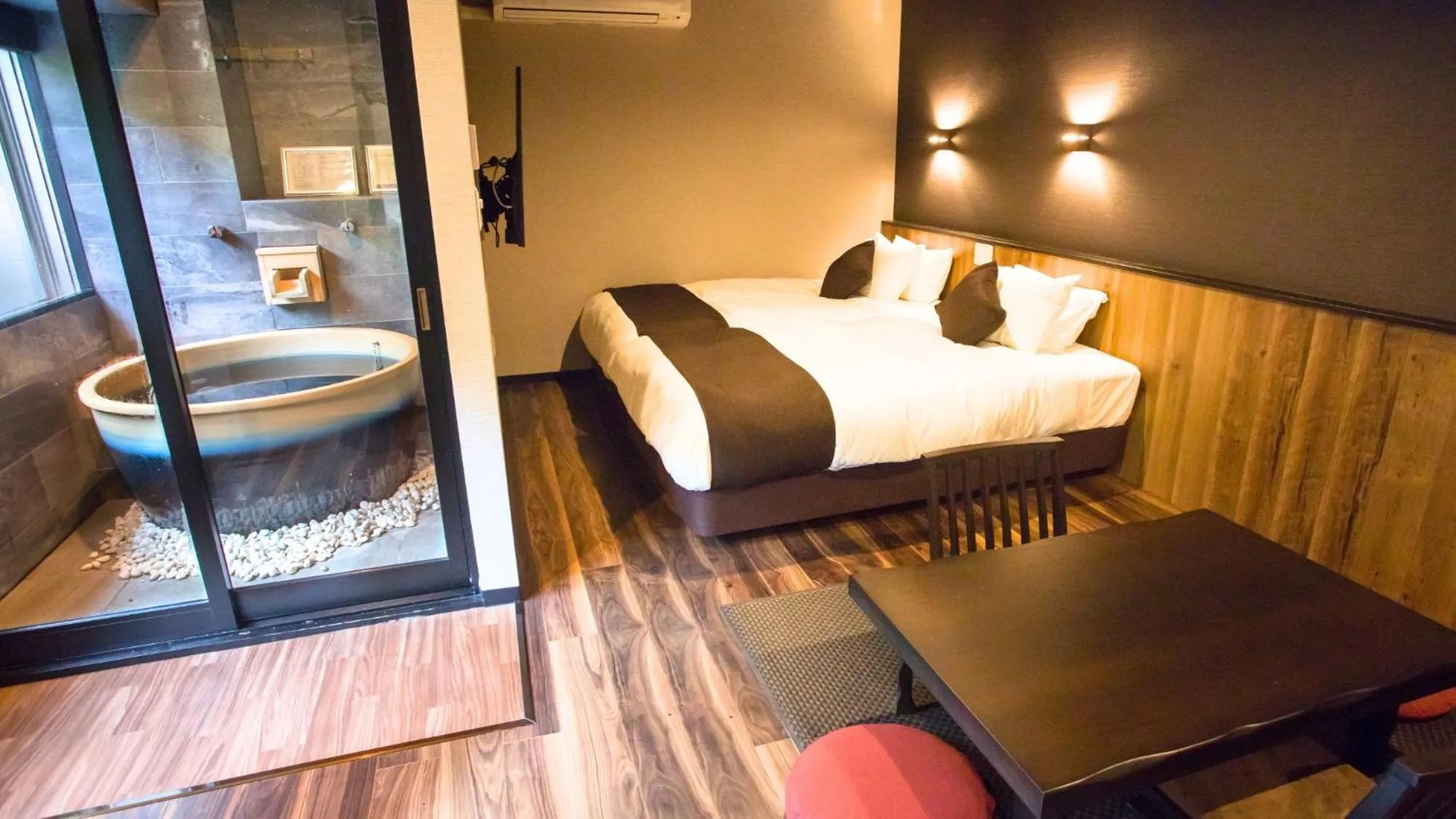 Photo of the whole room, Bed in LiVEMAX RESORT Hakone Ashinoko