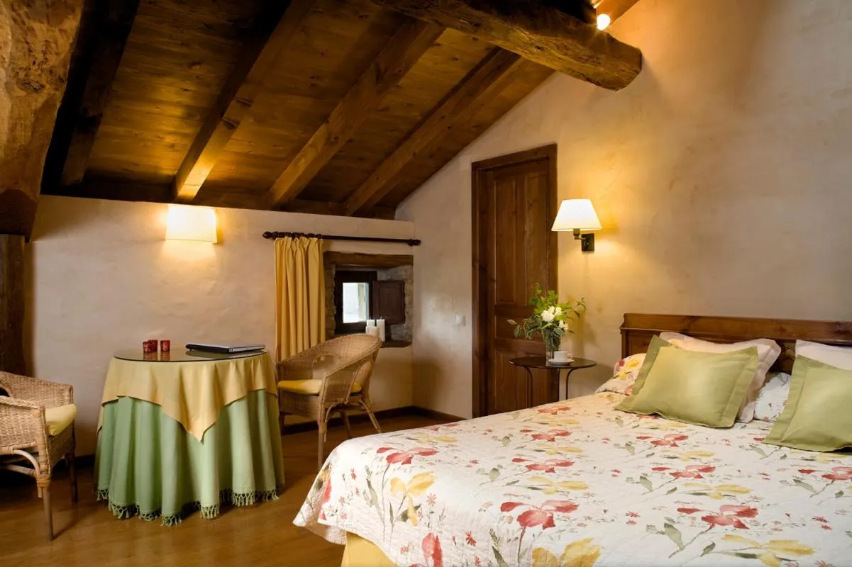 Photo of the whole room, Bed in Hotel Akerreta