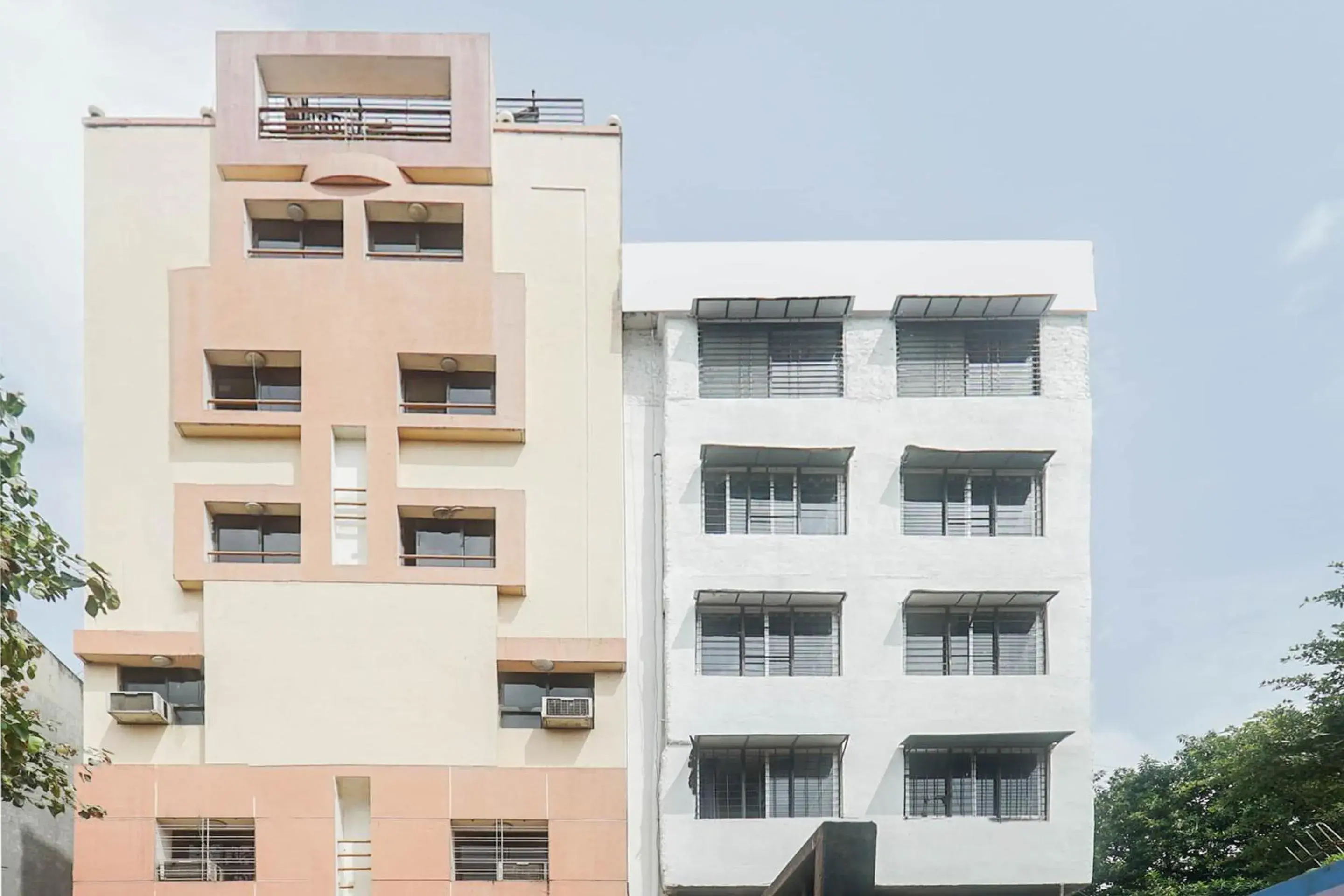 Facade/entrance in Super Hotel O River View Near Shaniwar Wada Facade/entrance in Super Hotel O River View Near Shaniwar Wada
