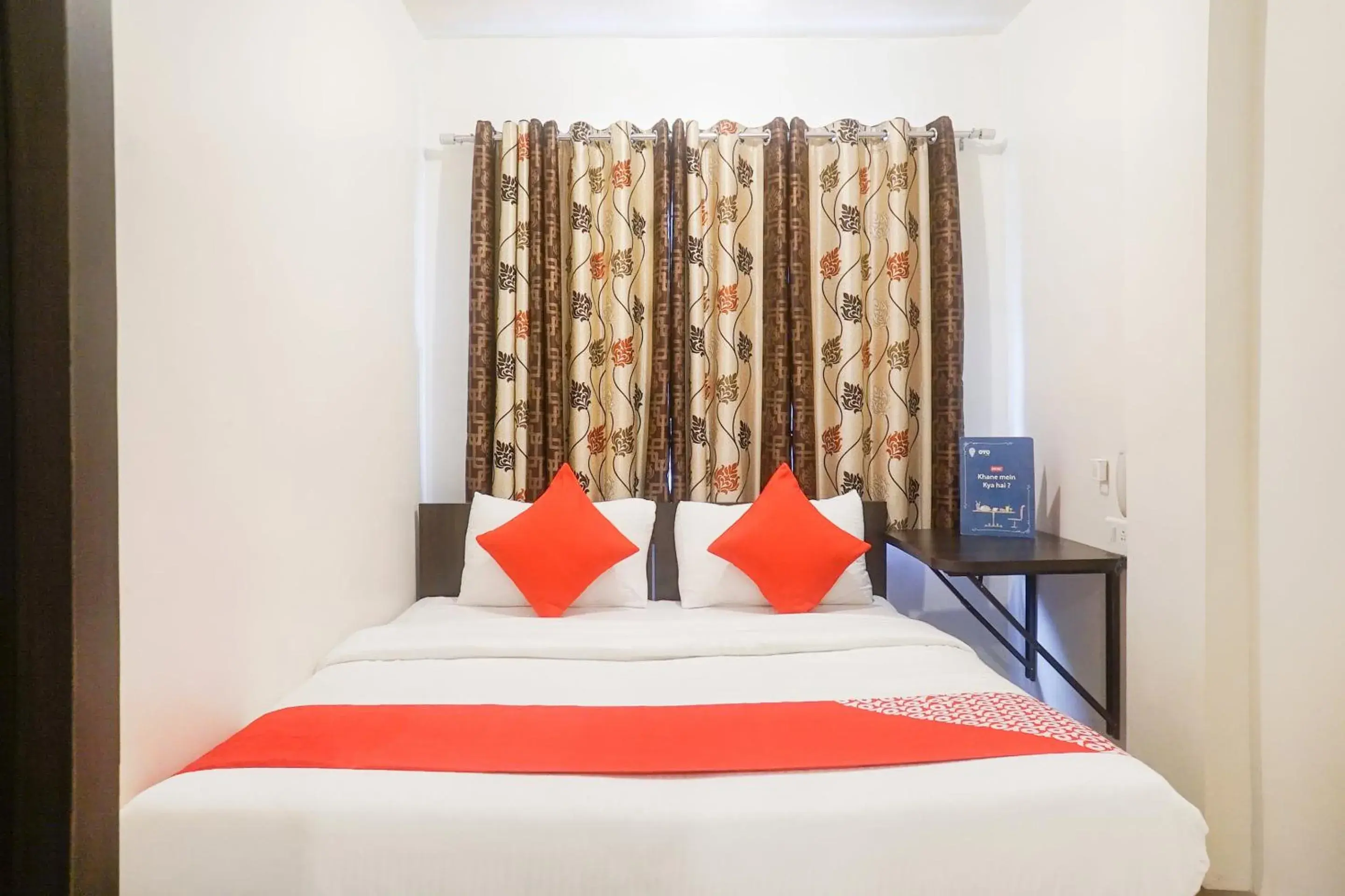 Bedroom, Bed in Super Hotel O River View Near Shaniwar Wada Bedroom, Bed in Super Hotel O River View Near Shaniwar Wada