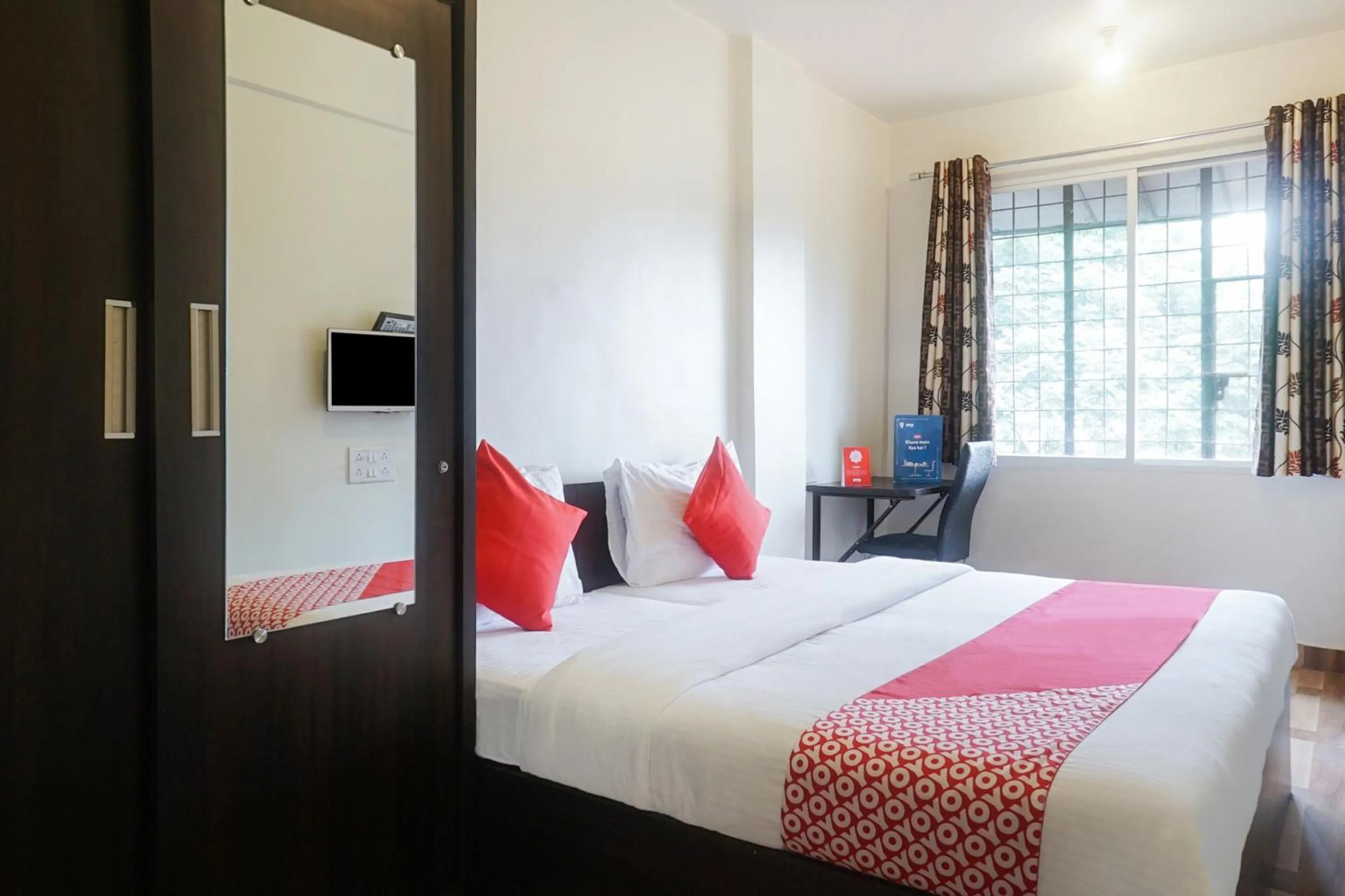 Bedroom, Bed in Super Hotel O River View Near Shaniwar Wada