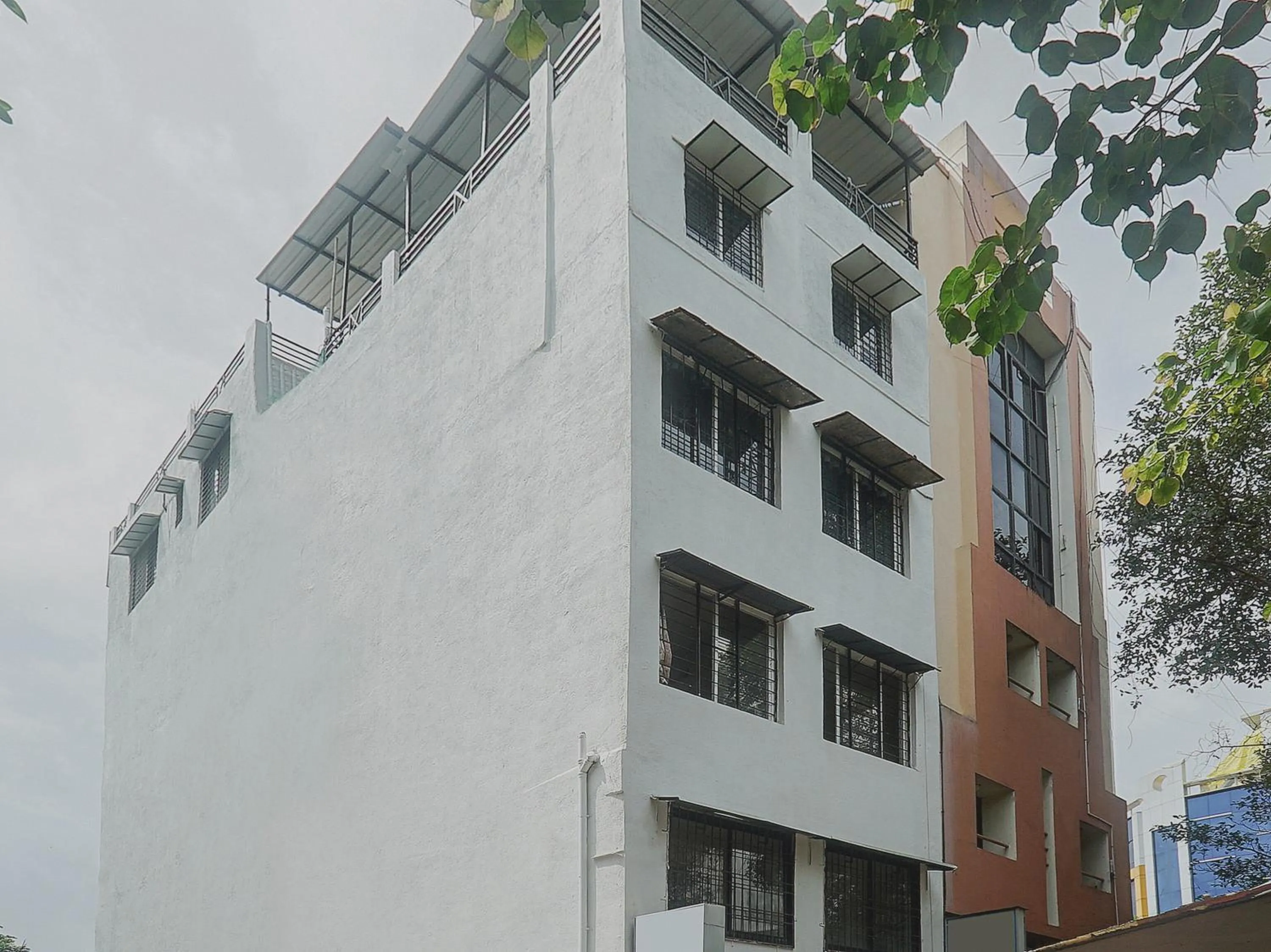 Facade/entrance in Super Hotel O River View Near Shaniwar Wada