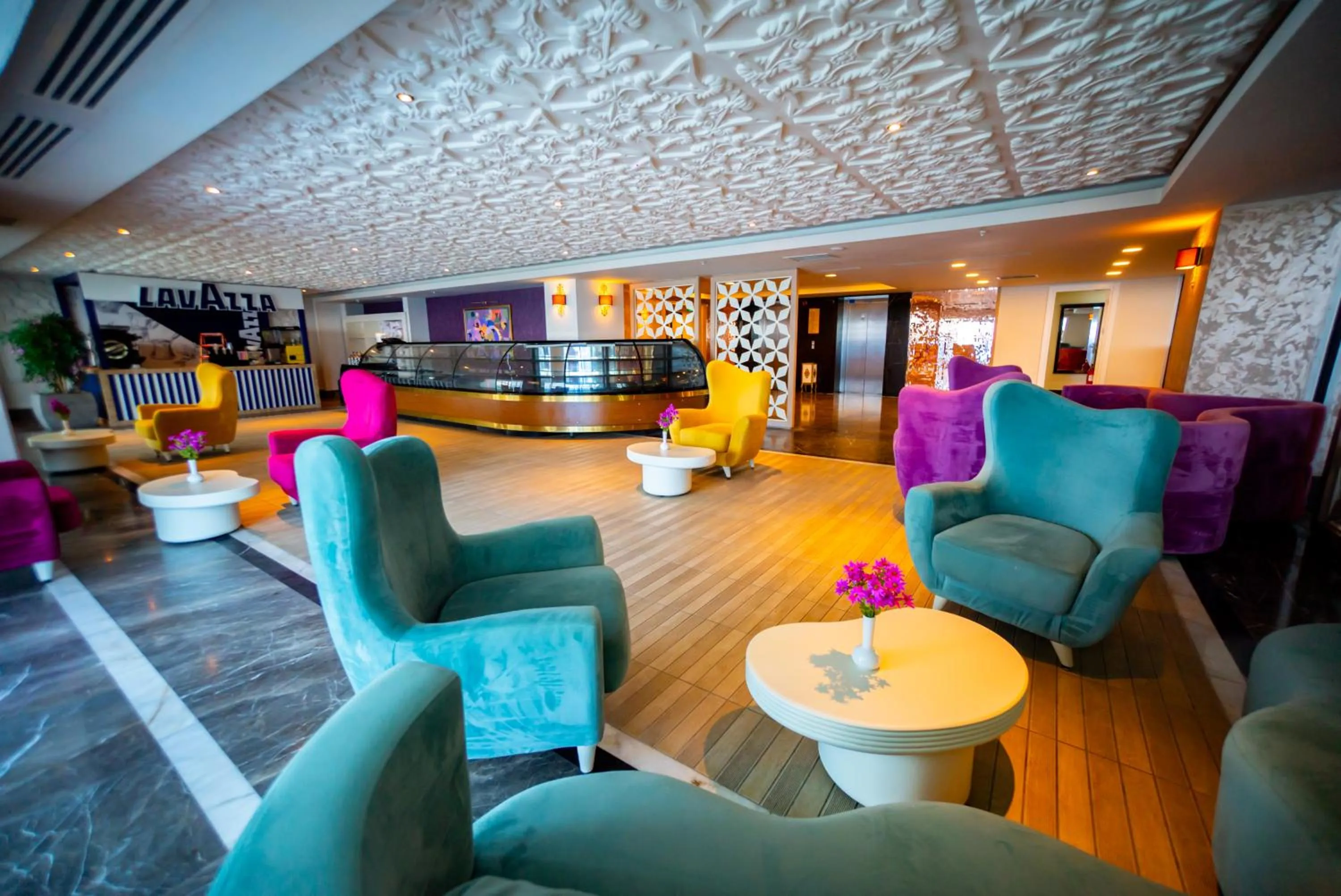 Food and drinks in Orange County Alanya