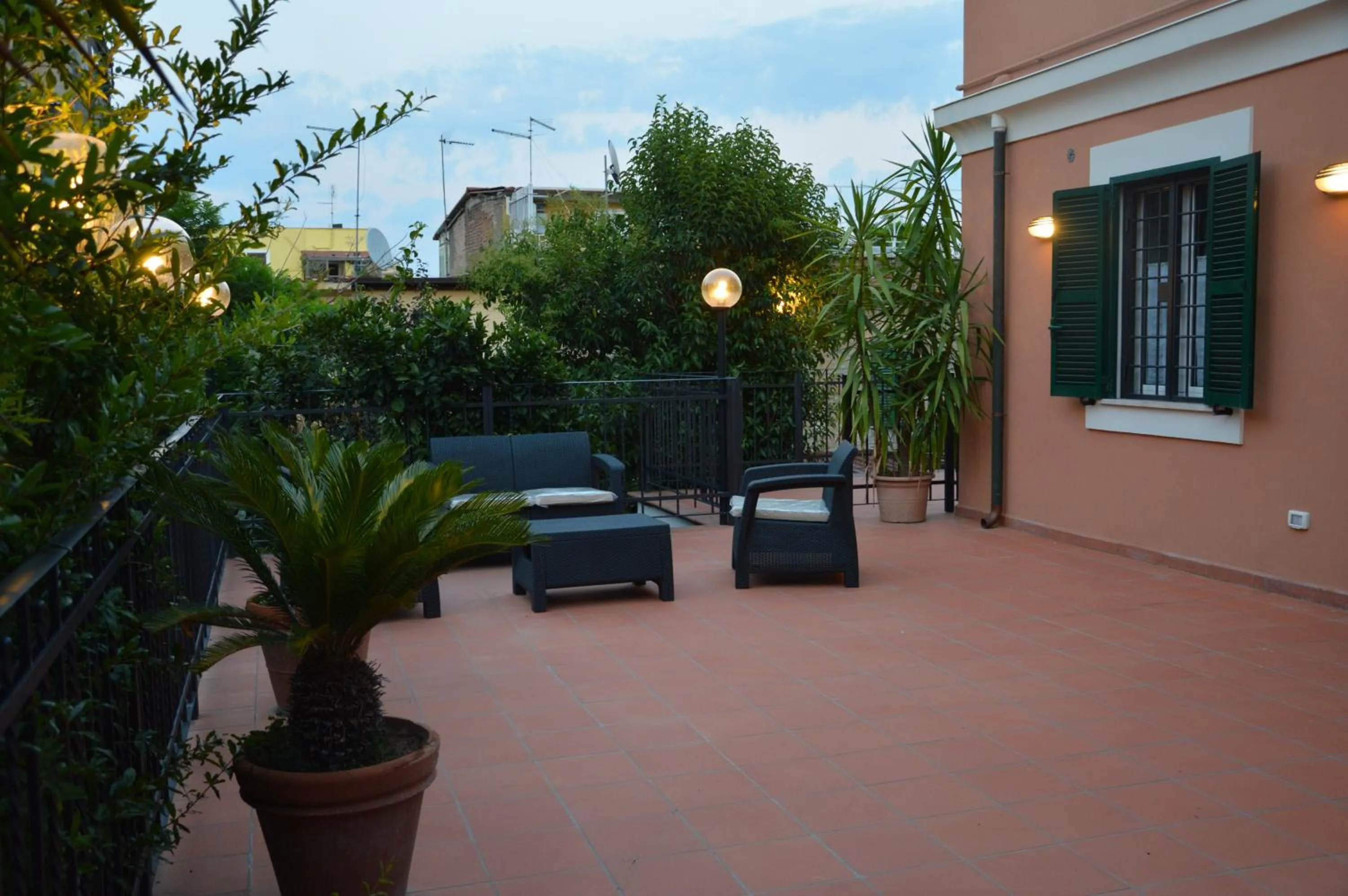 Balcony/Terrace in L'Oasi al Pigneto - Guest house