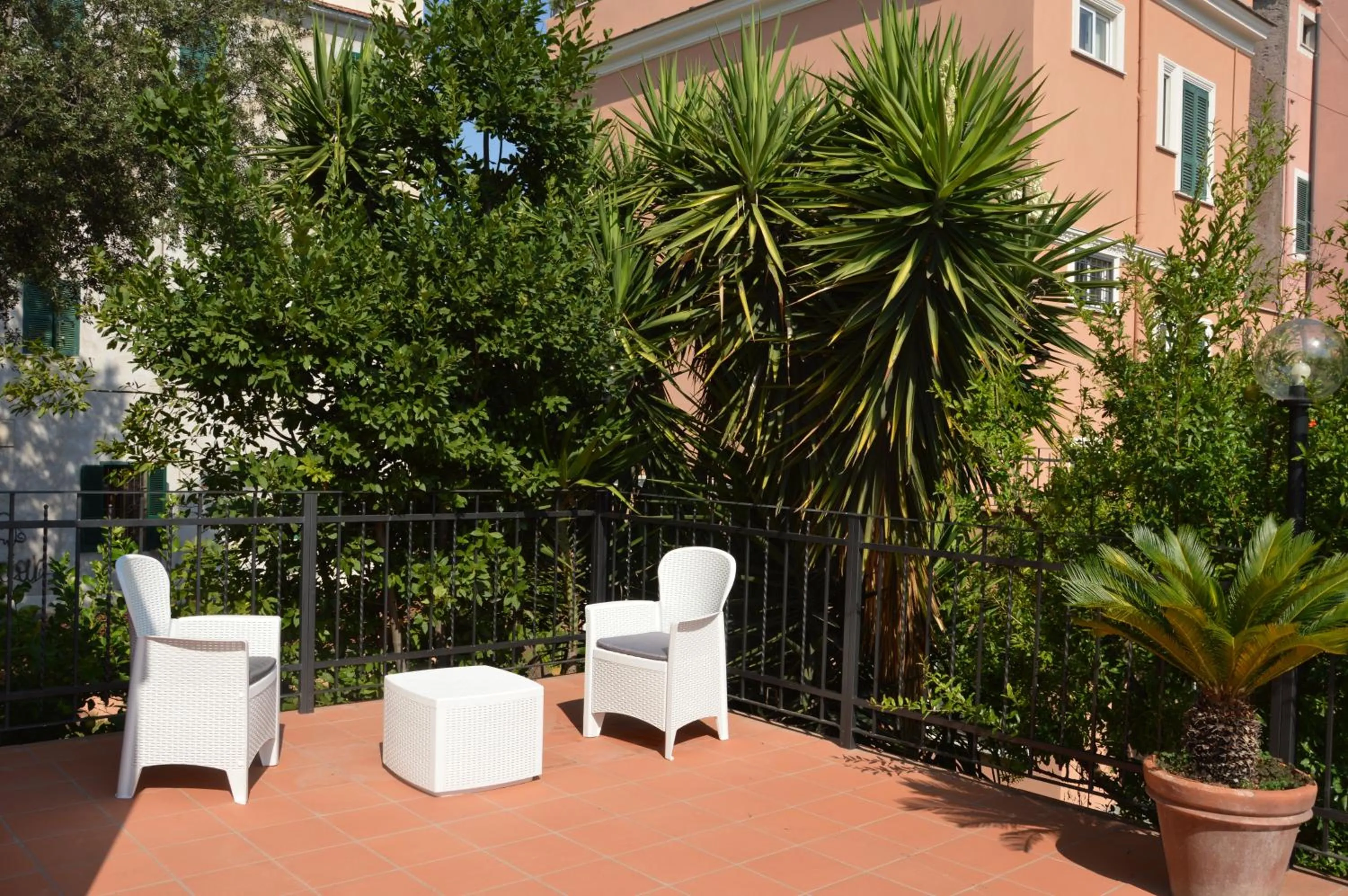 Balcony/Terrace in L'Oasi al Pigneto - Guest house