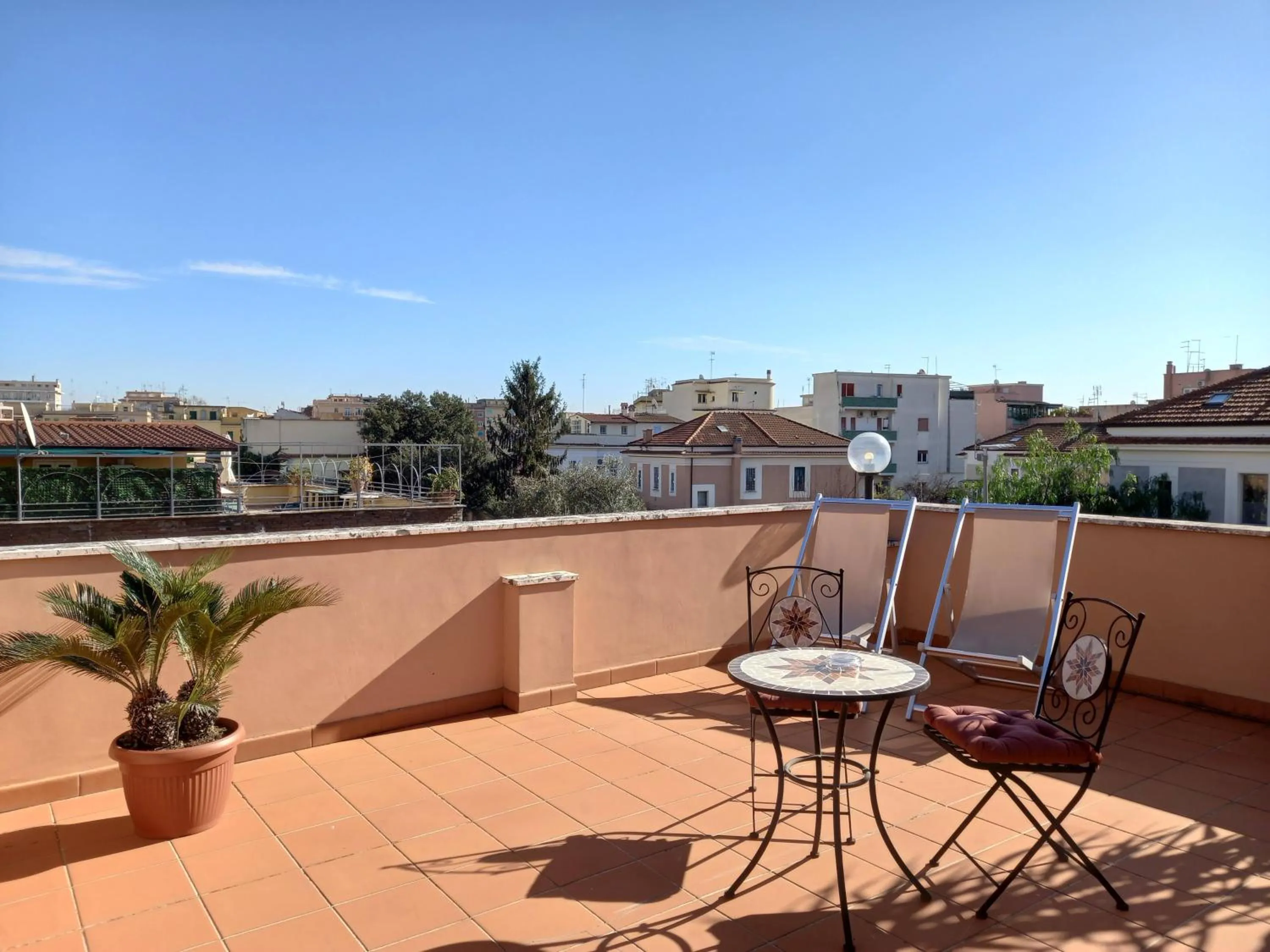 Balcony/Terrace in L'Oasi al Pigneto - Guest house