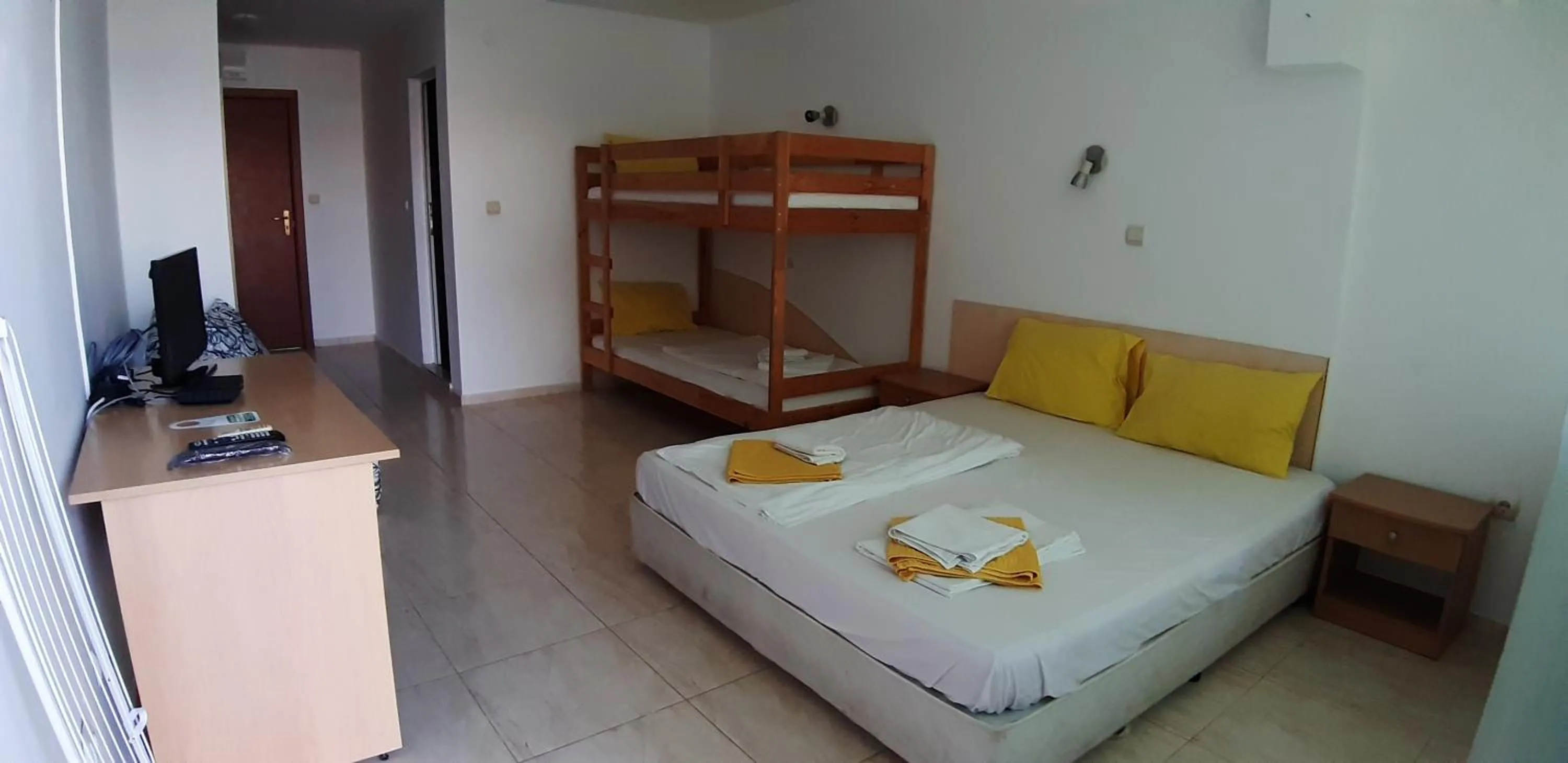 Photo of the whole room in Hotel Lozite