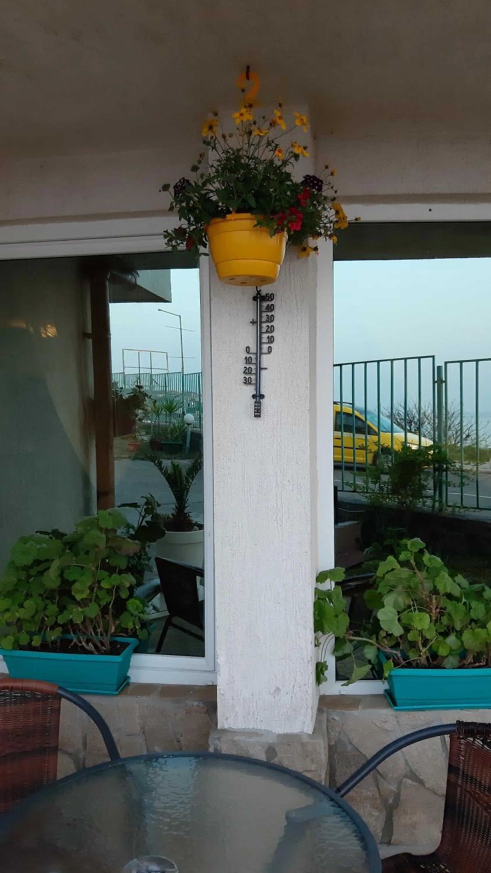 Facade/entrance in Hotel Lozite