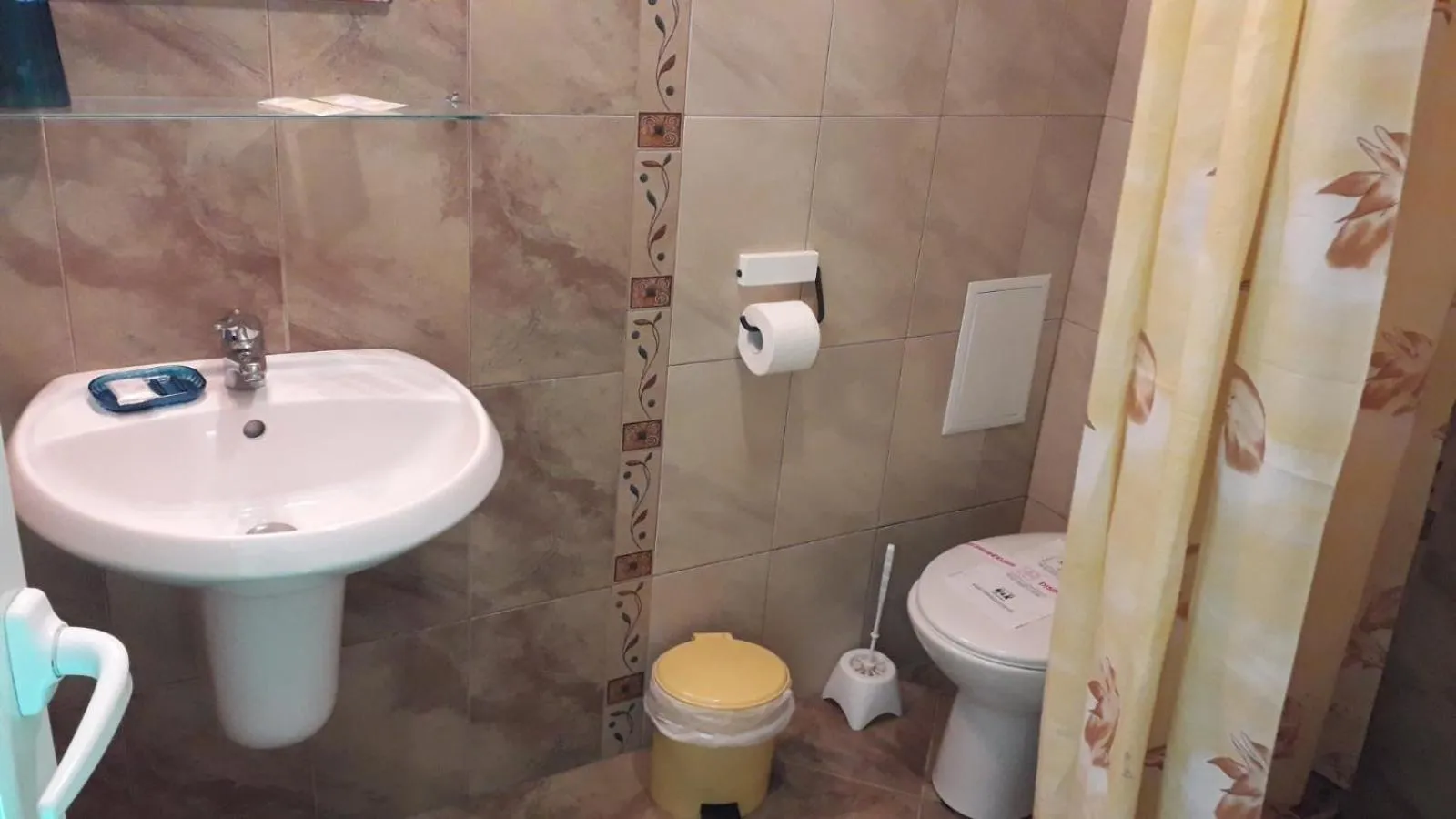 Bathroom in Hotel Lozite