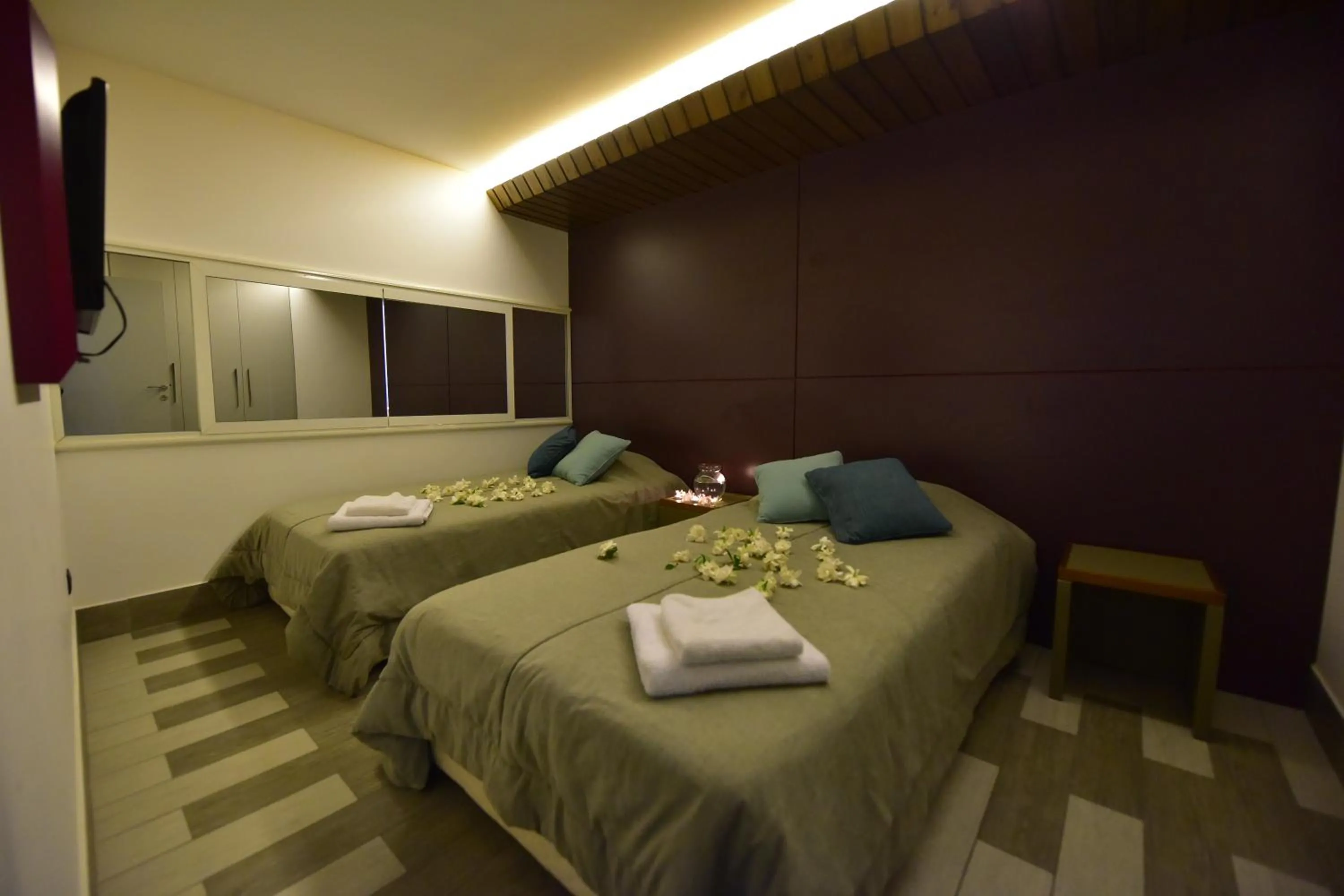 Bed in Cimer SafraMarine Beach Resort