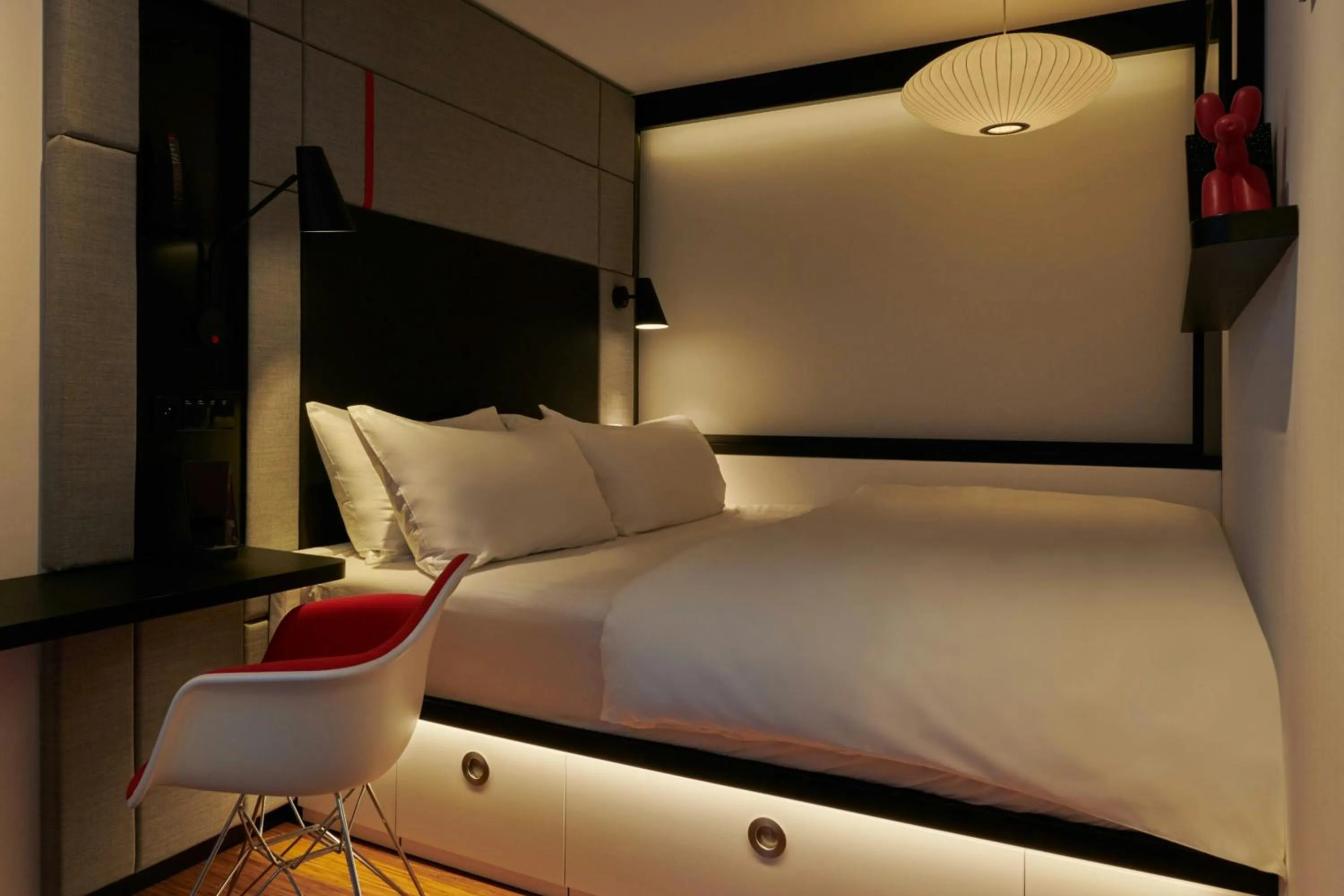 Bedroom, Bed in citizenM Amstel Amsterdam