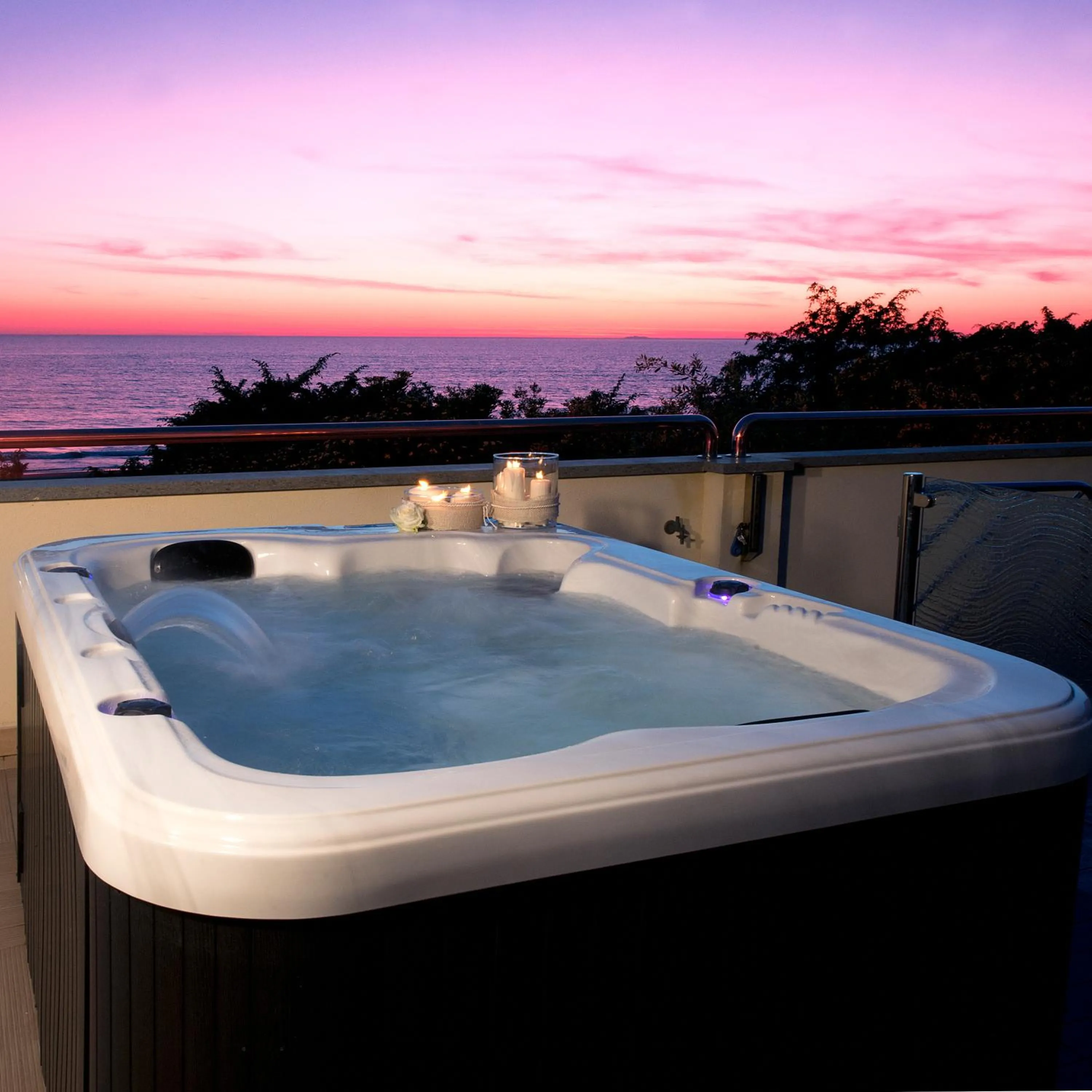 Hot Tub in Hotel I Ginepri