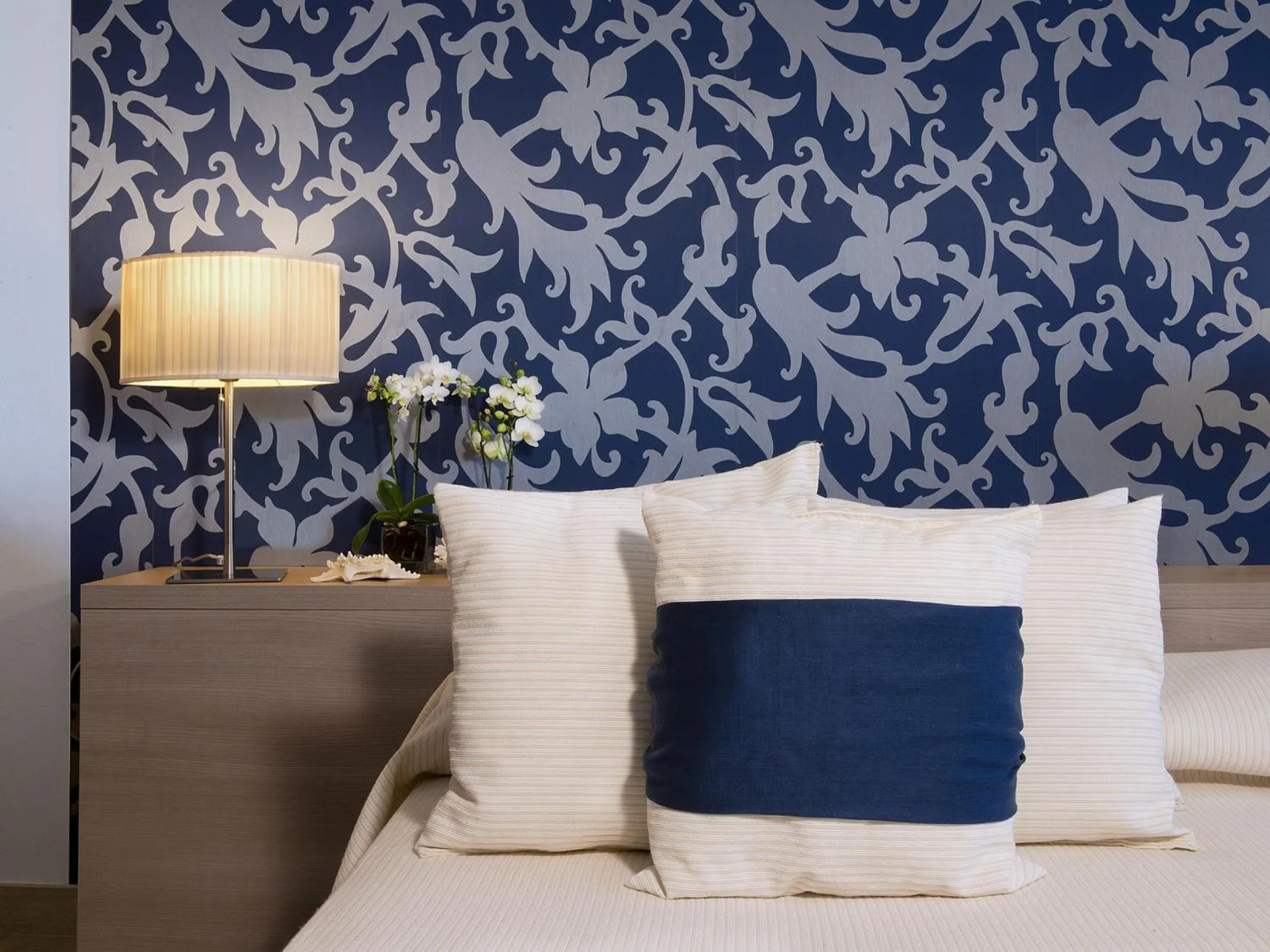 Decorative detail, Bed in Hotel I Ginepri