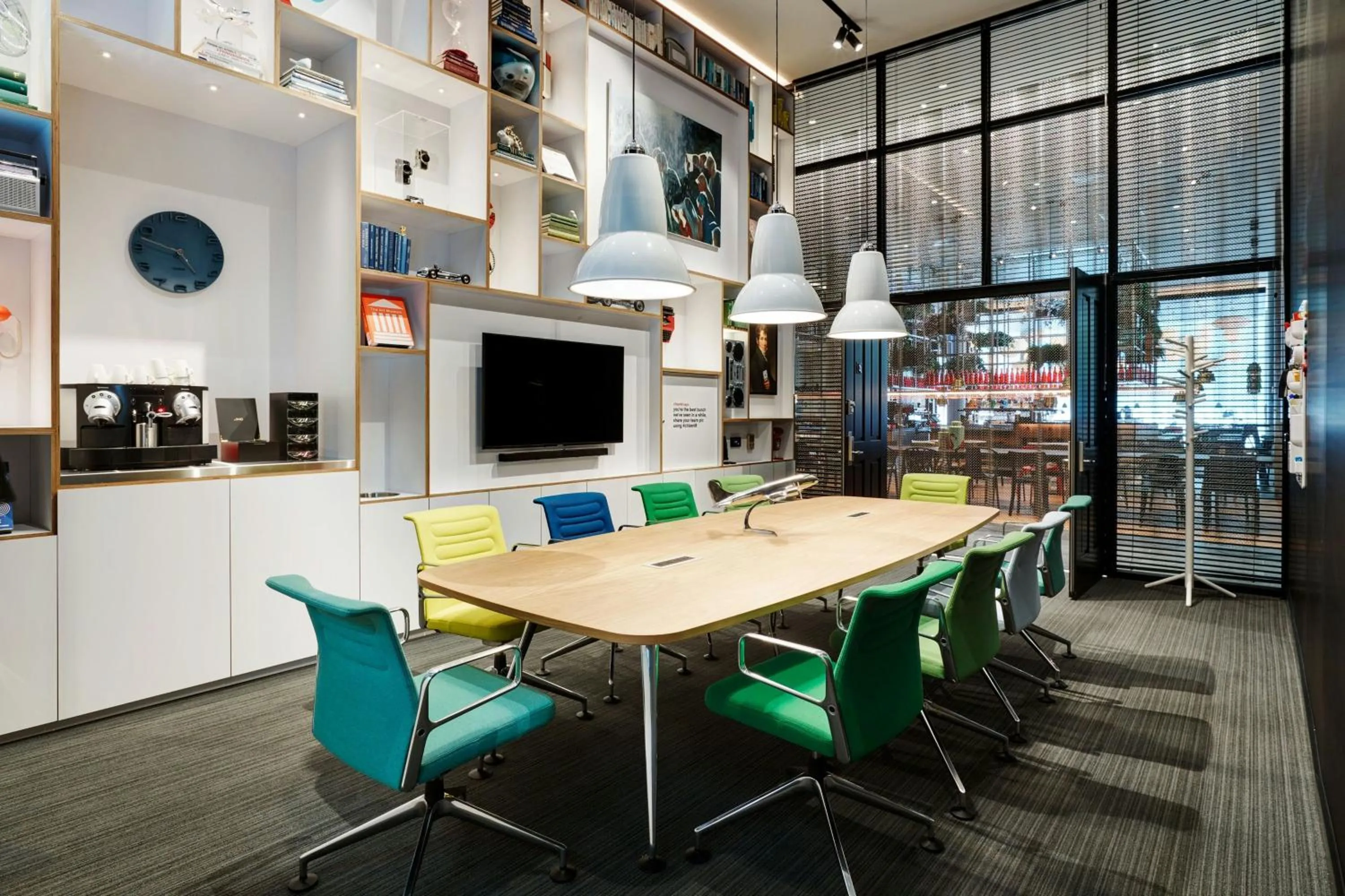 Meeting/conference room in citizenM Seattle South Lake