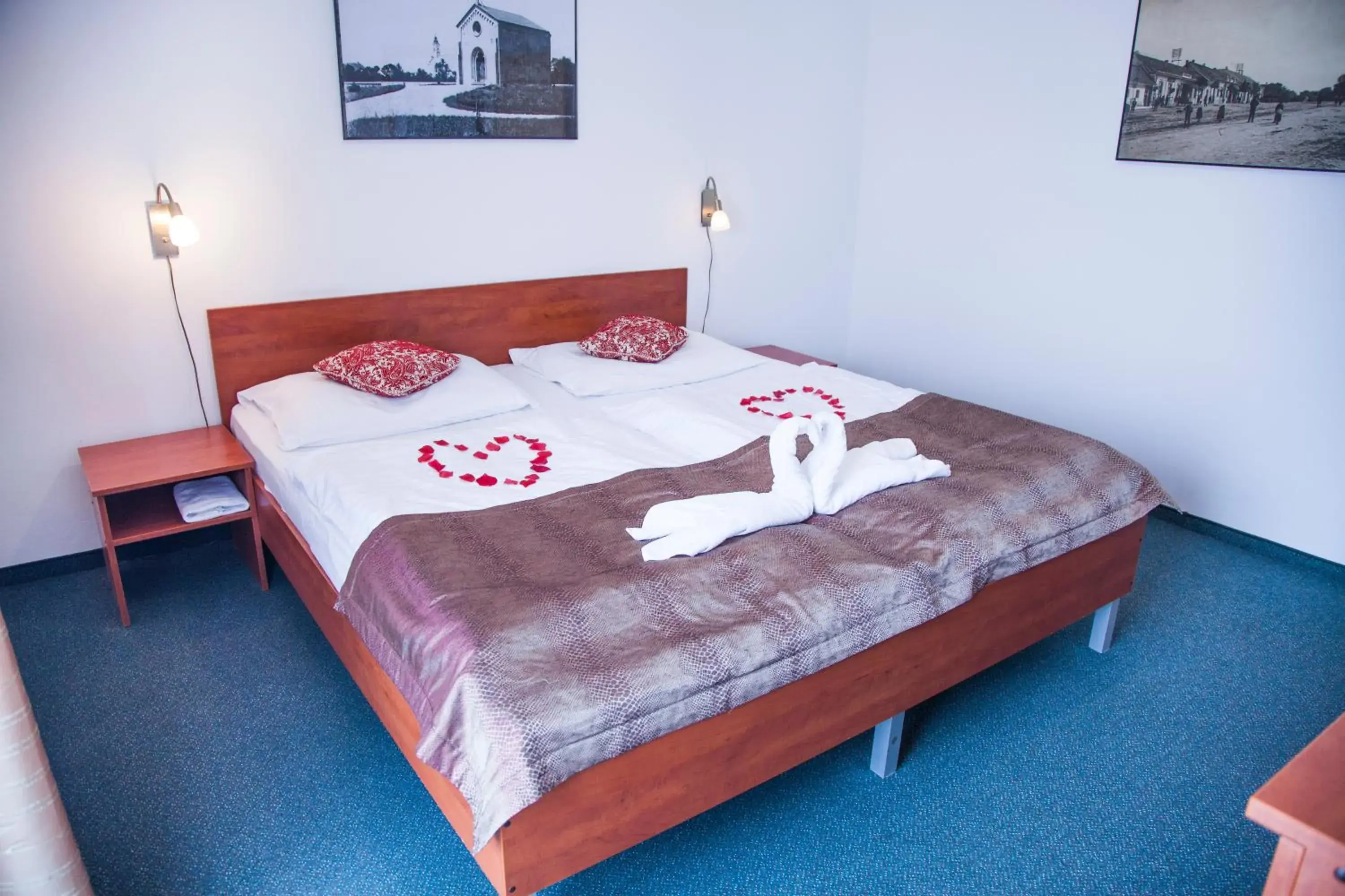 Suite in Hotel Eminent Suite in Hotel Eminent