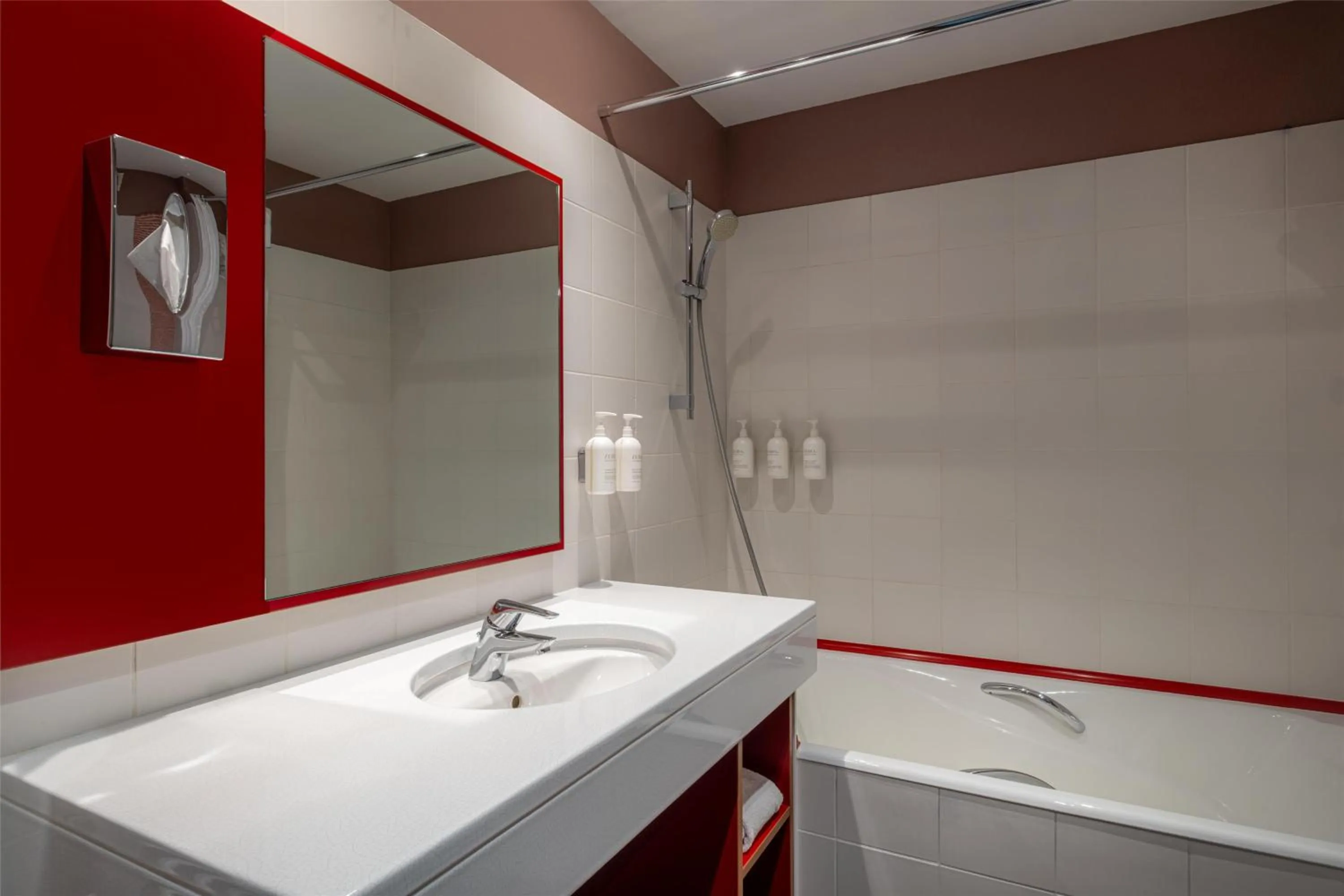 Bathroom in Spark by Hilton Lyon Ouest