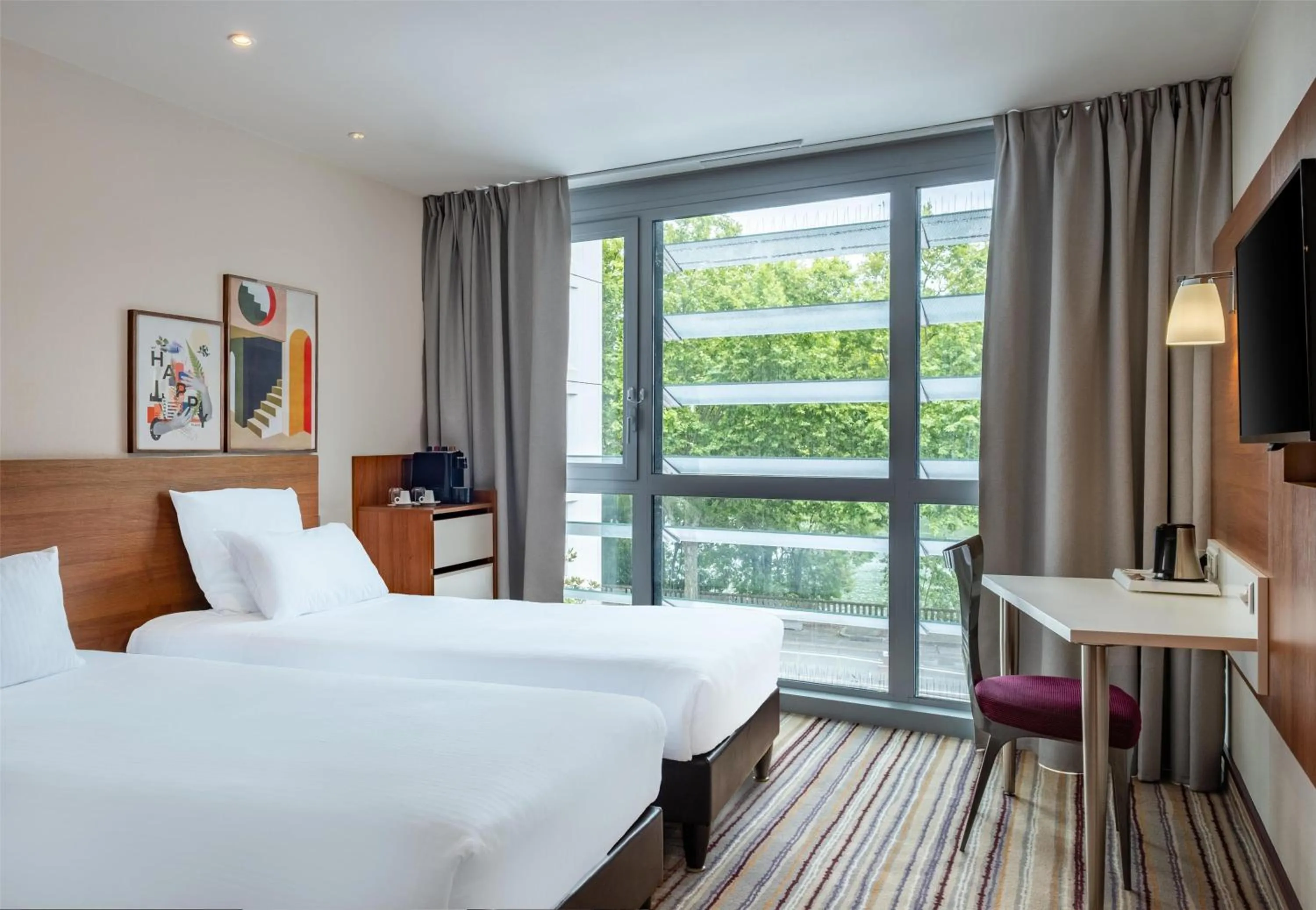 Bed in Spark by Hilton Lyon Ouest