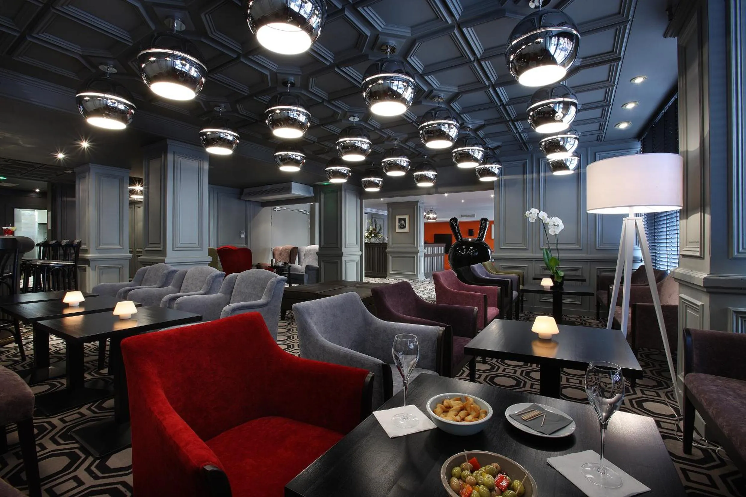 Lounge or bar in Hotel le Cinq Hyper - Centre