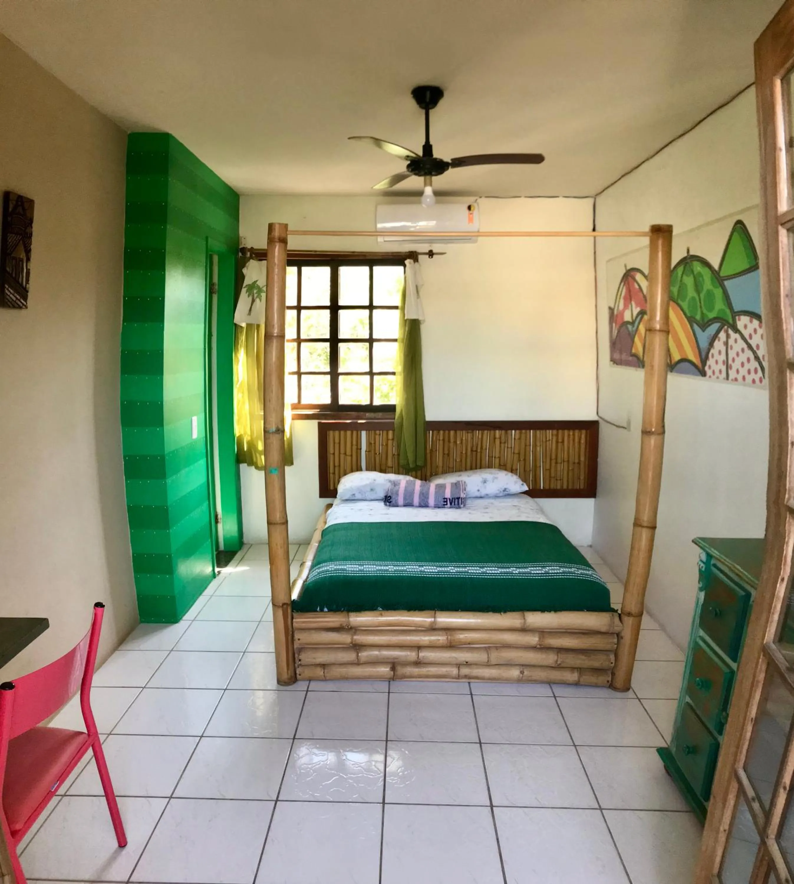Budget Double Room in Amarelo Hibisco