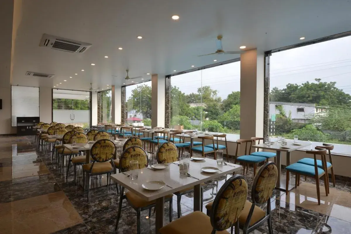 Restaurant/places to eat in The Fern Residency Parbhani Restaurant/places to eat in The Fern Residency Parbhani