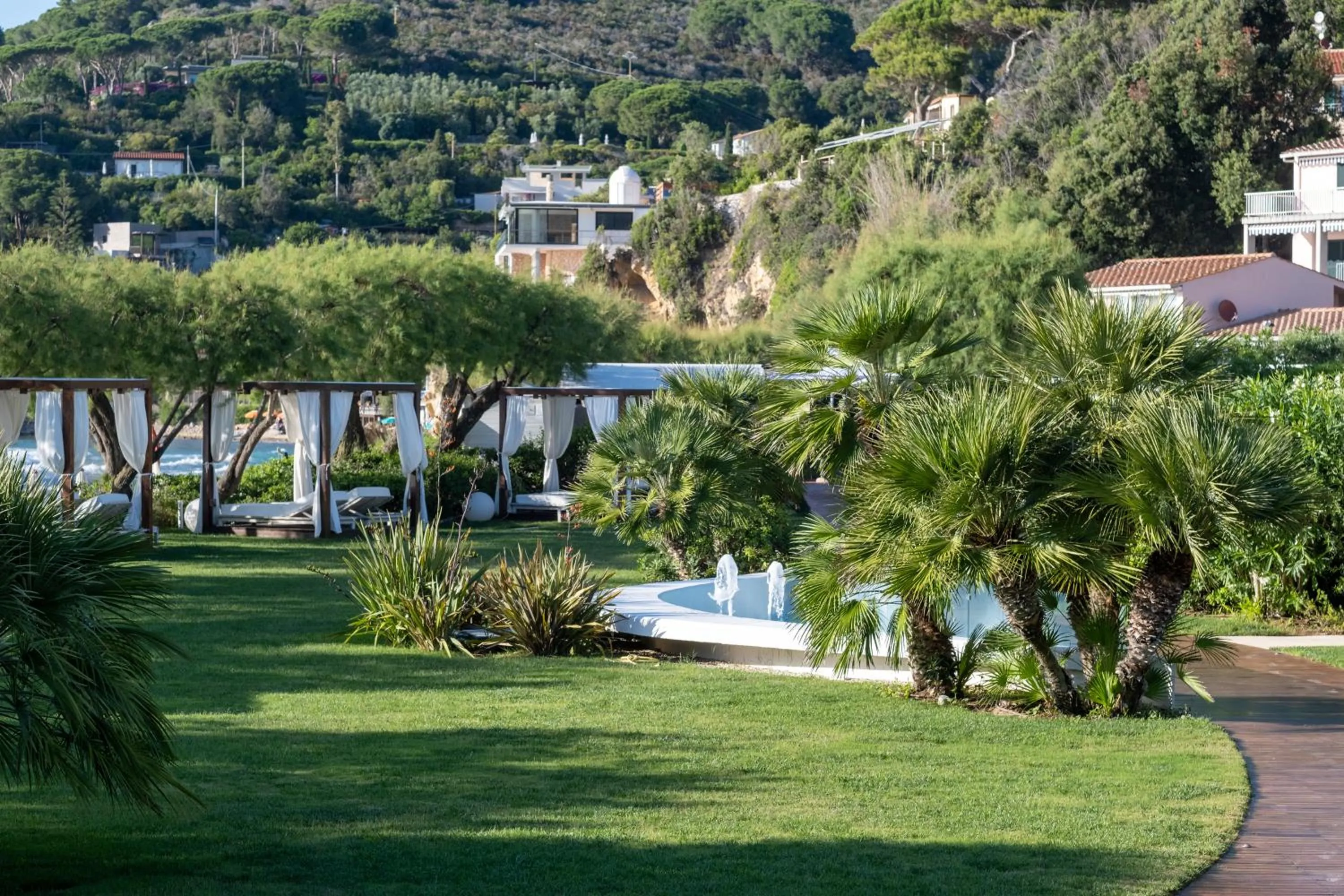 Garden in Baia Bianca Suites