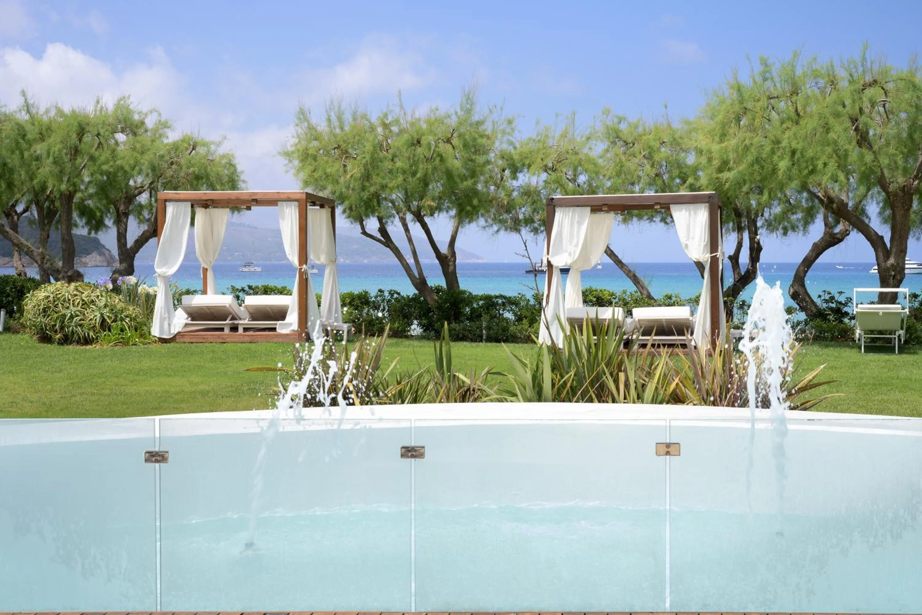 Garden in Baia Bianca Suites