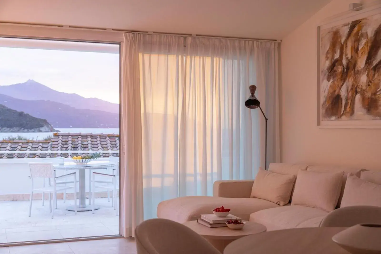 Two-Bedroom Suite with Sea View in Baia Bianca Suites Two-Bedroom Suite with Sea View in Baia Bianca Suites