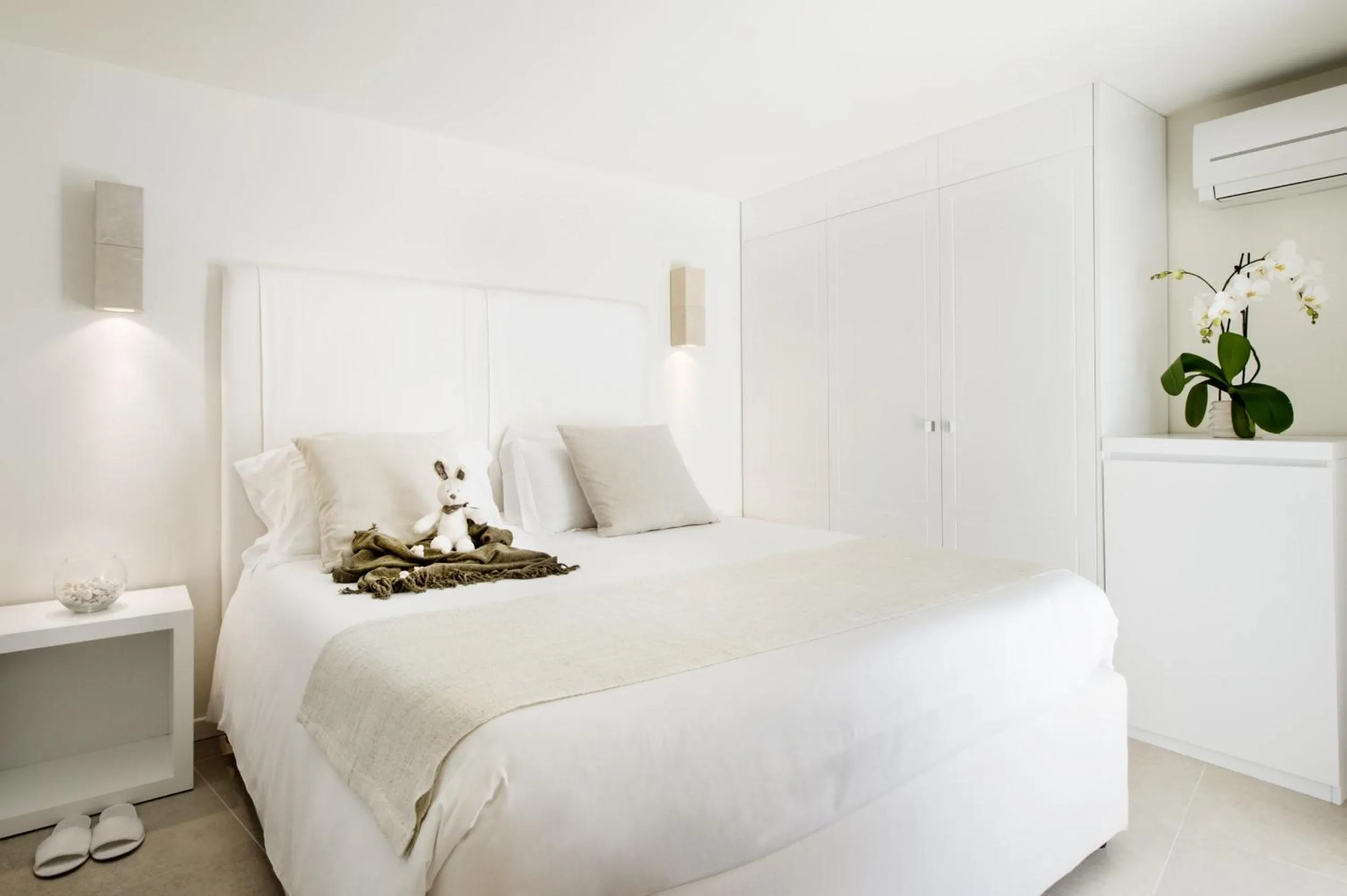 Bedroom, Bed in Baia Bianca Suites