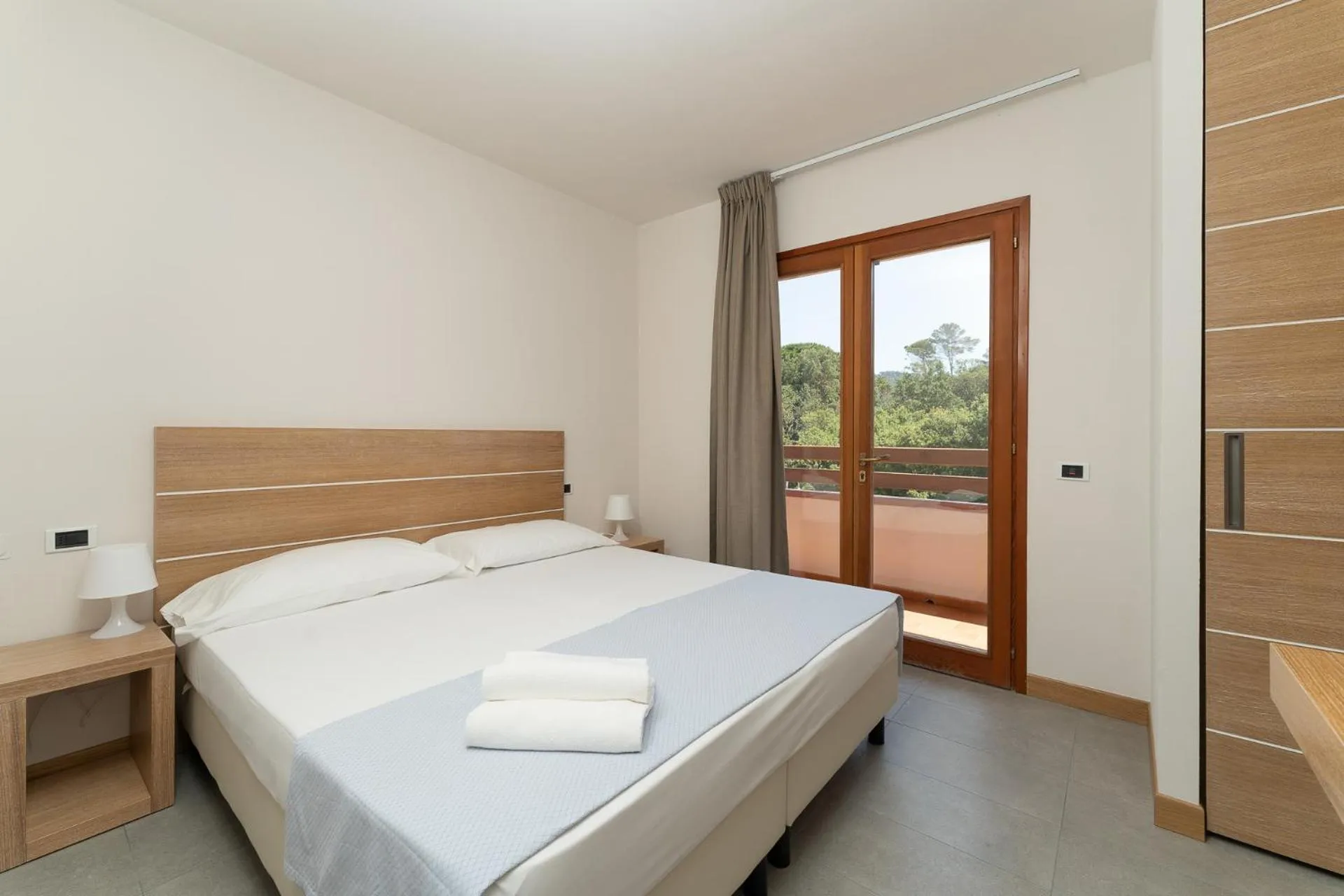 Bedroom, Bed in Hotel Delfino