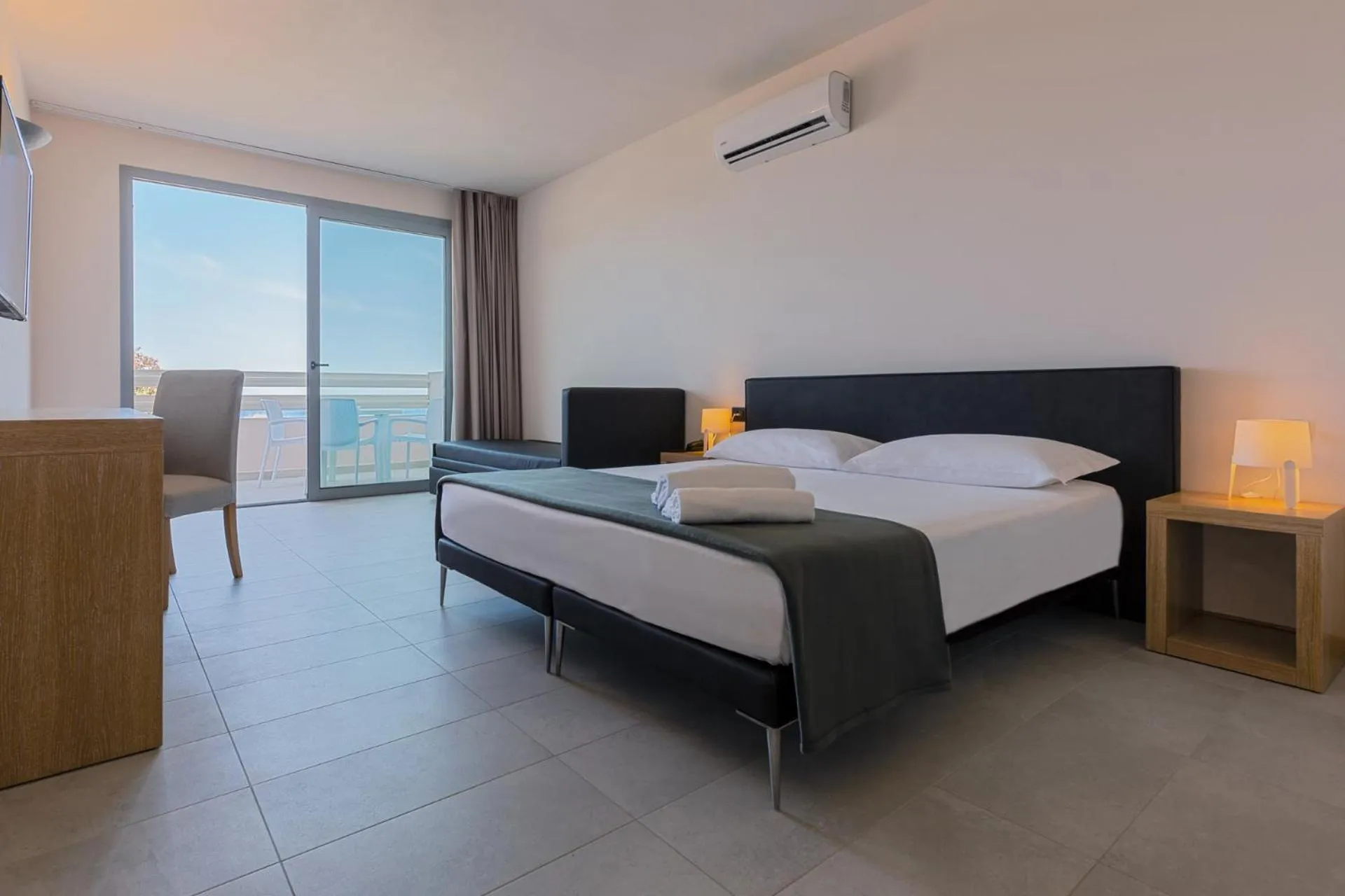 Photo of the whole room, Bed in Hotel Delfino