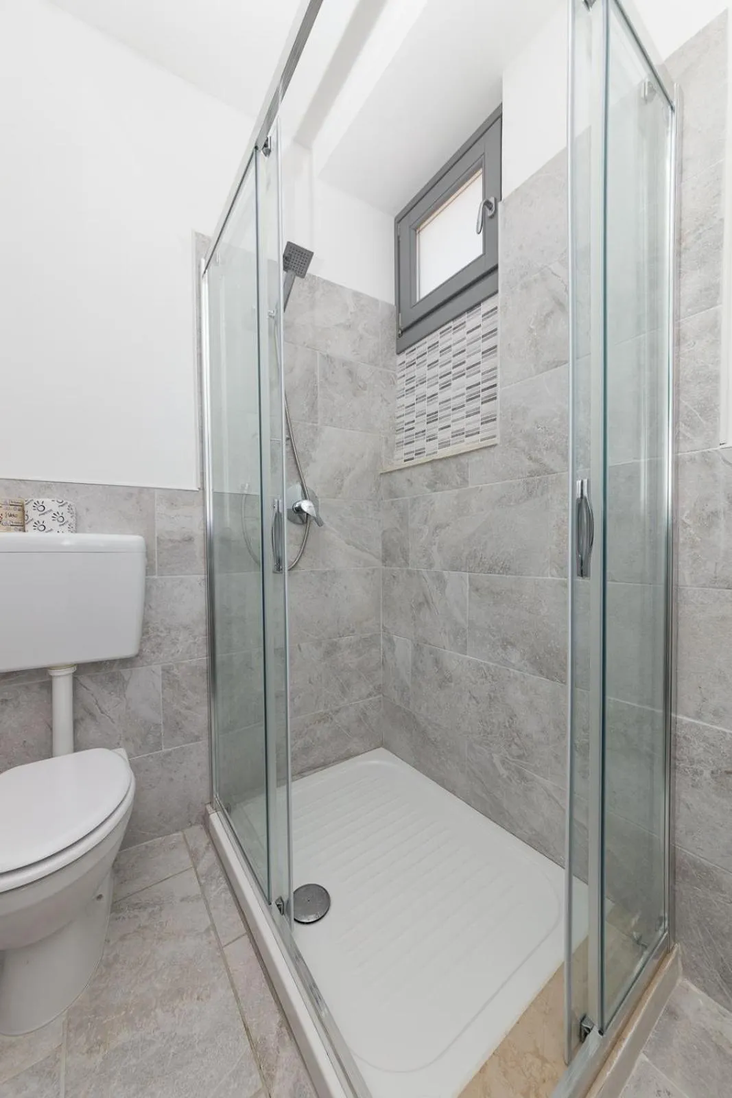 Bathroom in Hotel Delfino