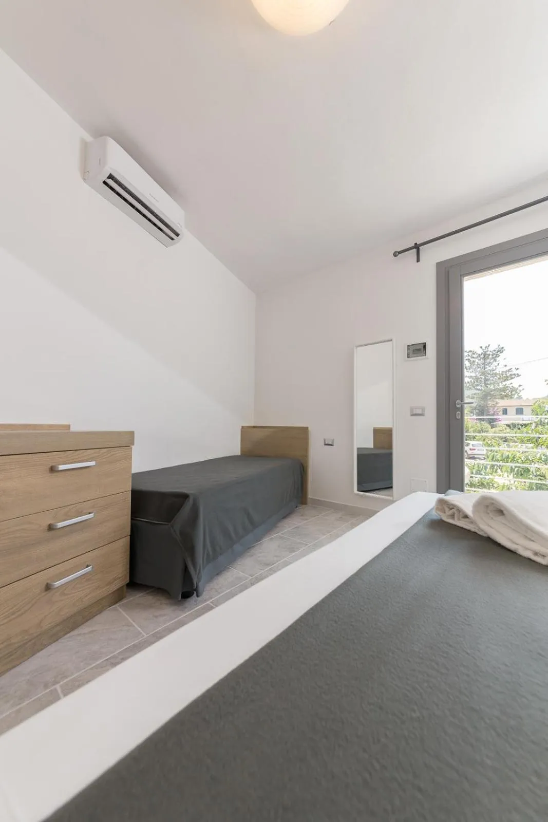 Bedroom, Bed in Hotel Delfino