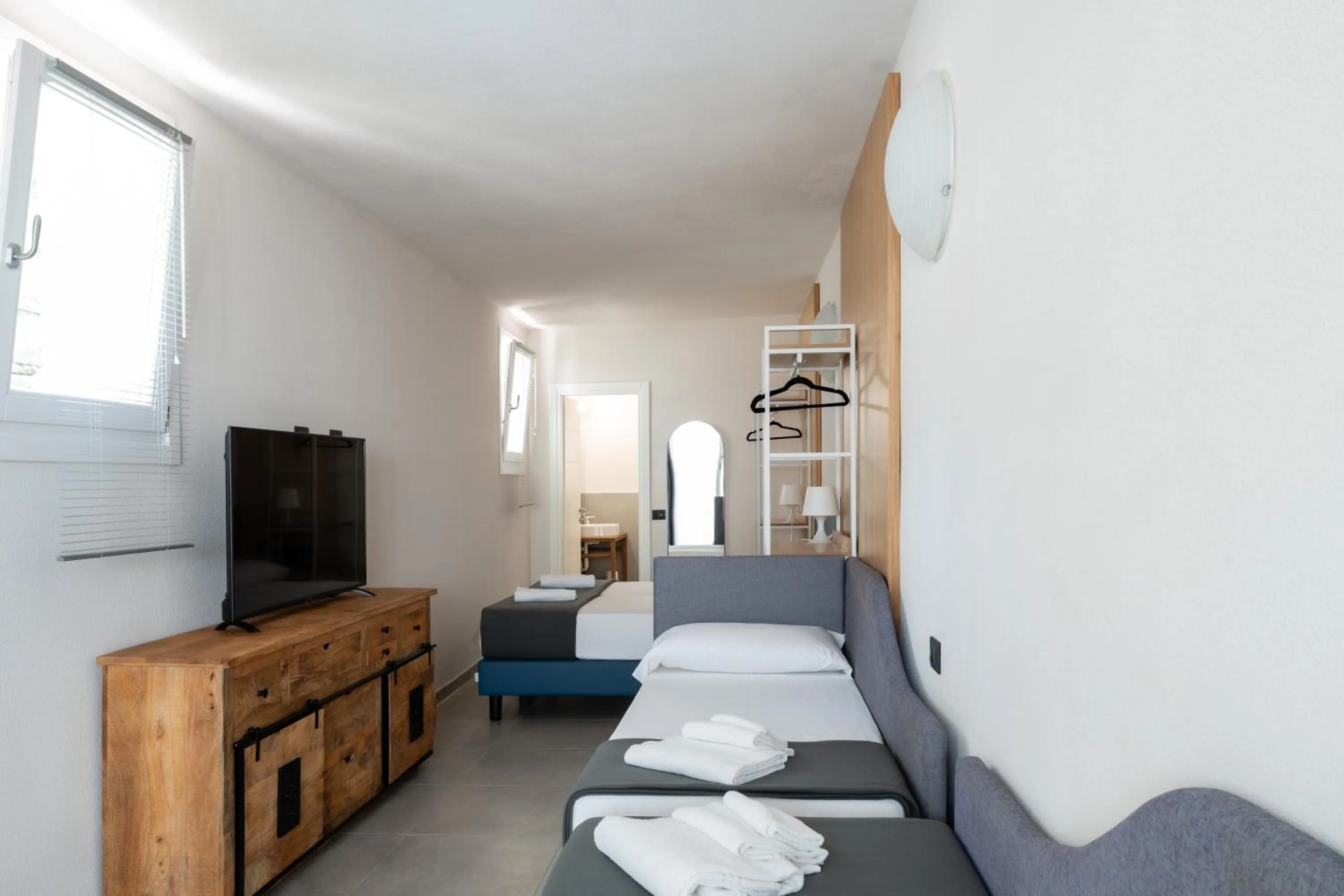 Bedroom, Bed in Hotel Delfino