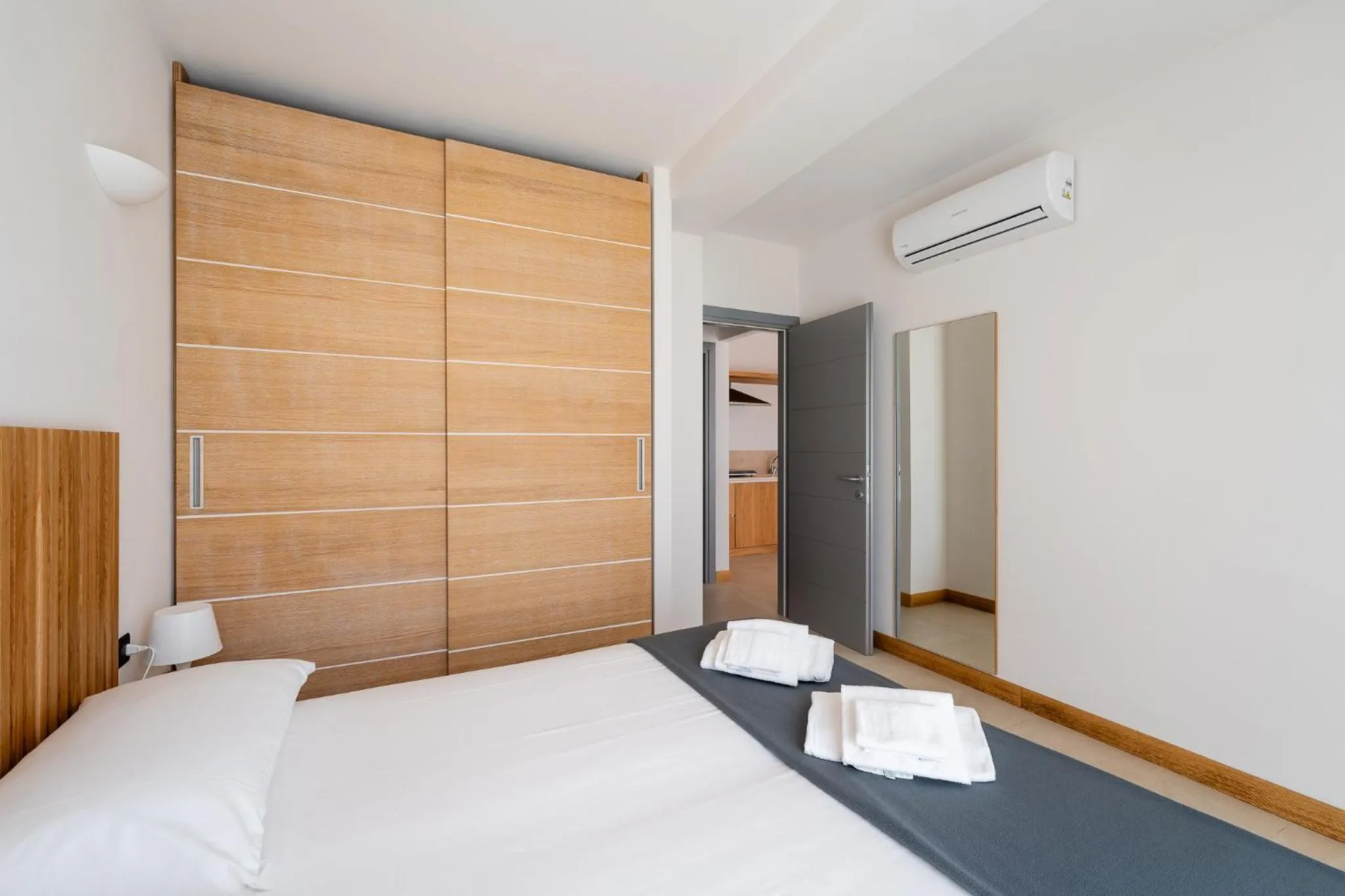 Bedroom, Bed in Hotel Delfino