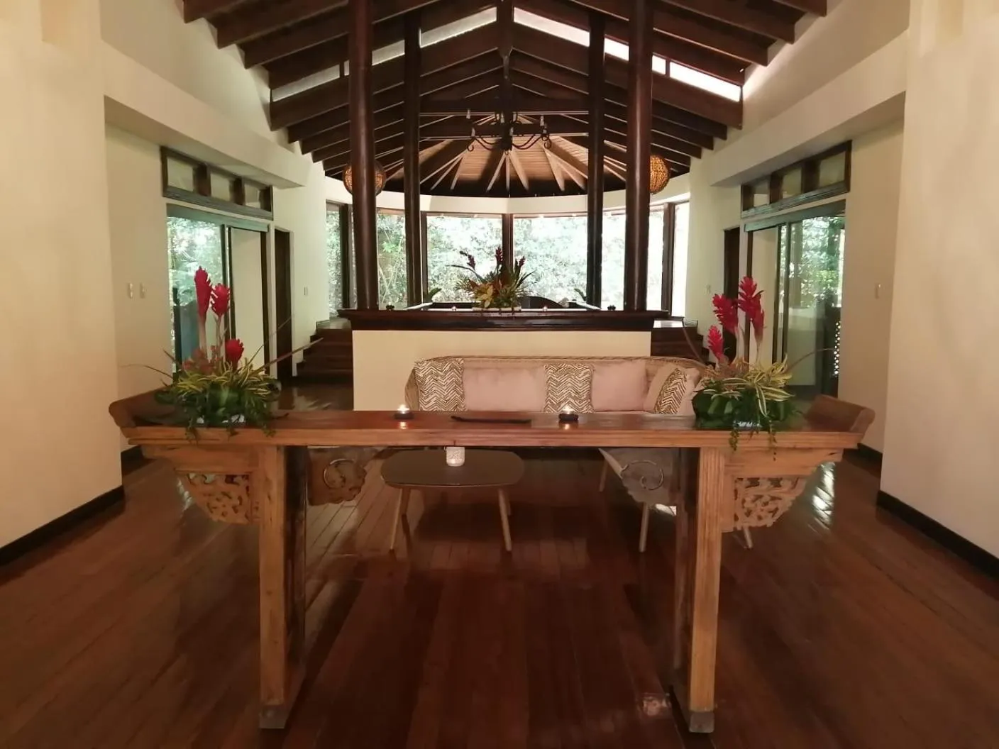 Massage in Borinquen Thermal Resort