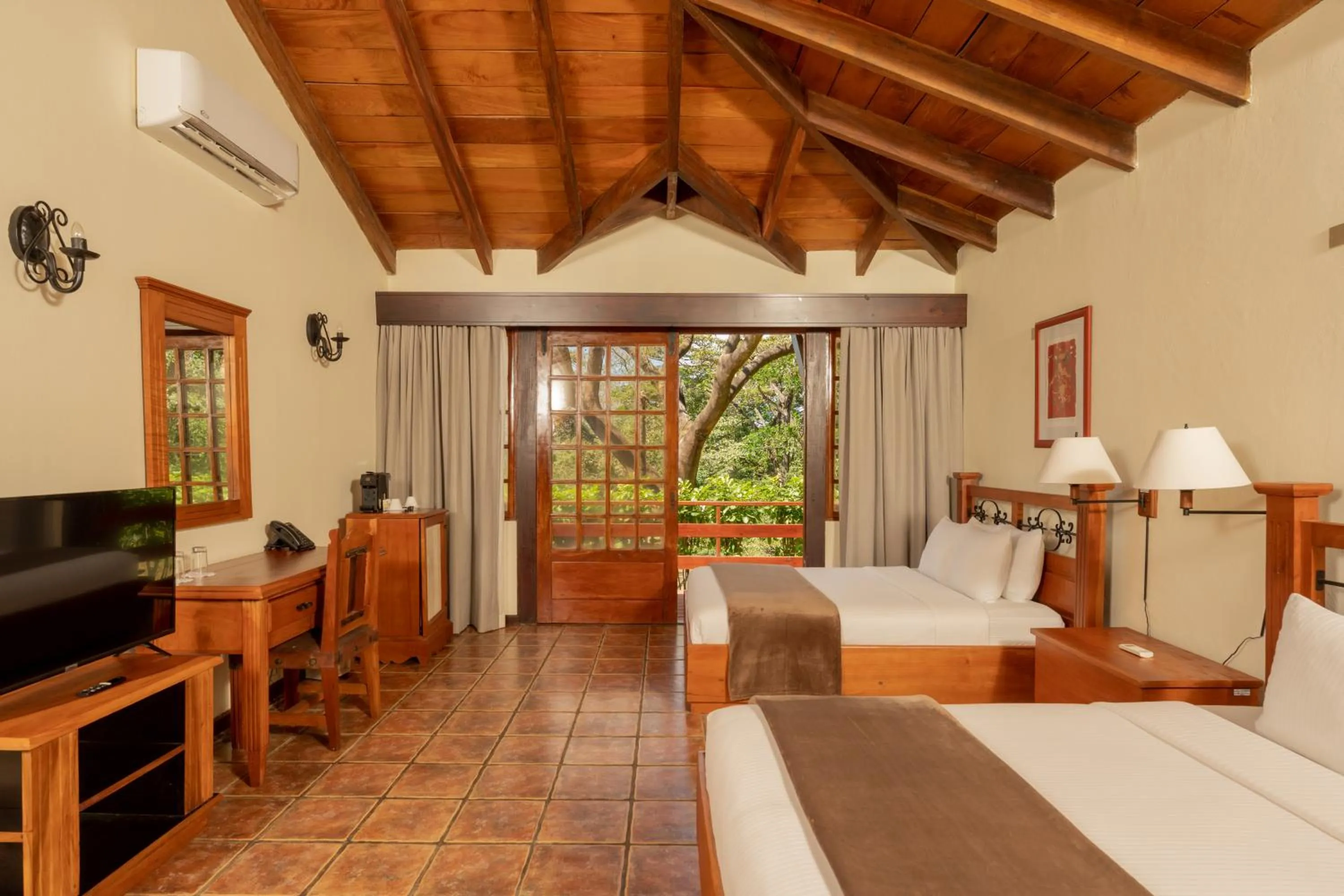 Bedroom, Bed in Borinquen Thermal Resort