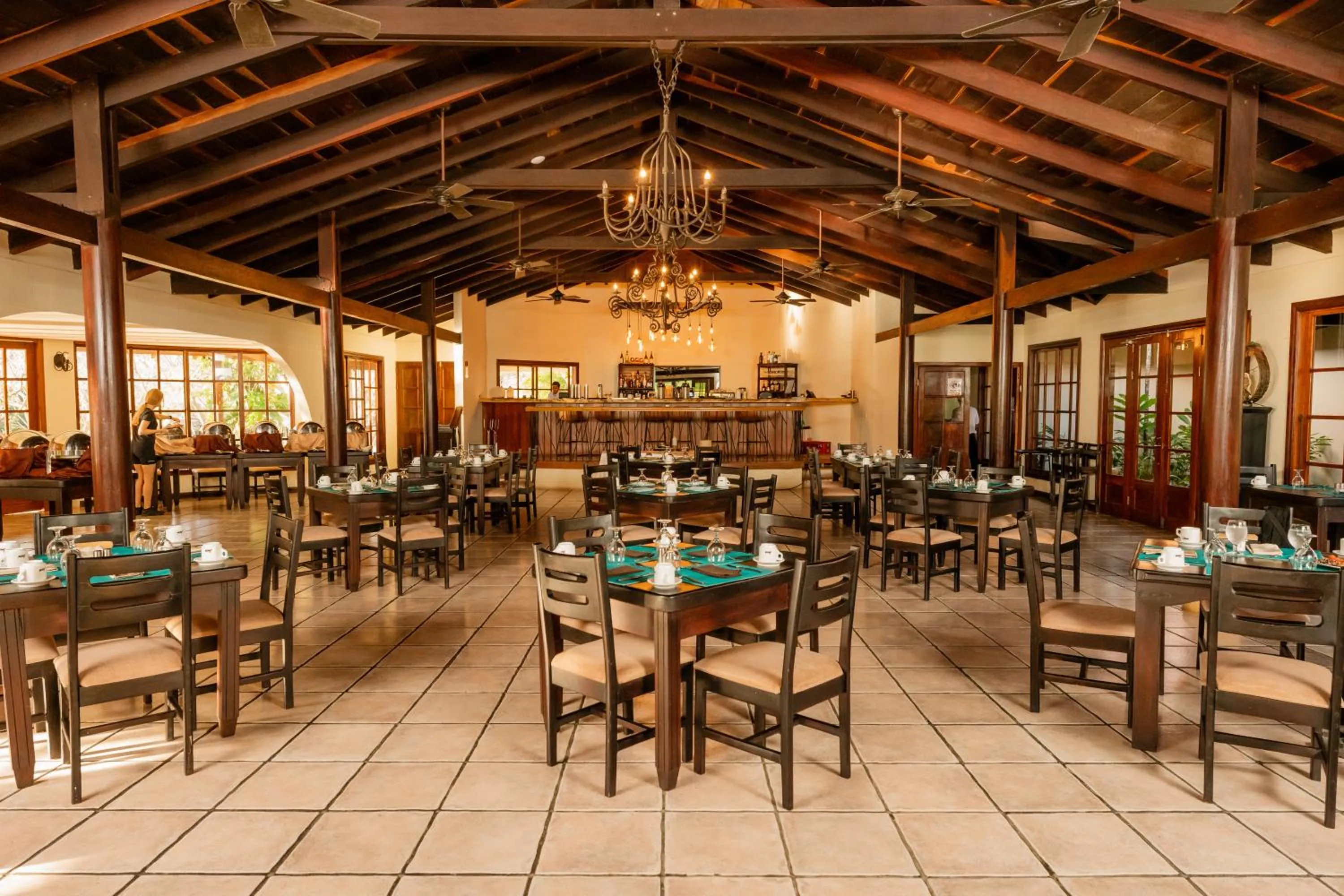 Restaurant/places to eat in Borinquen Thermal Resort