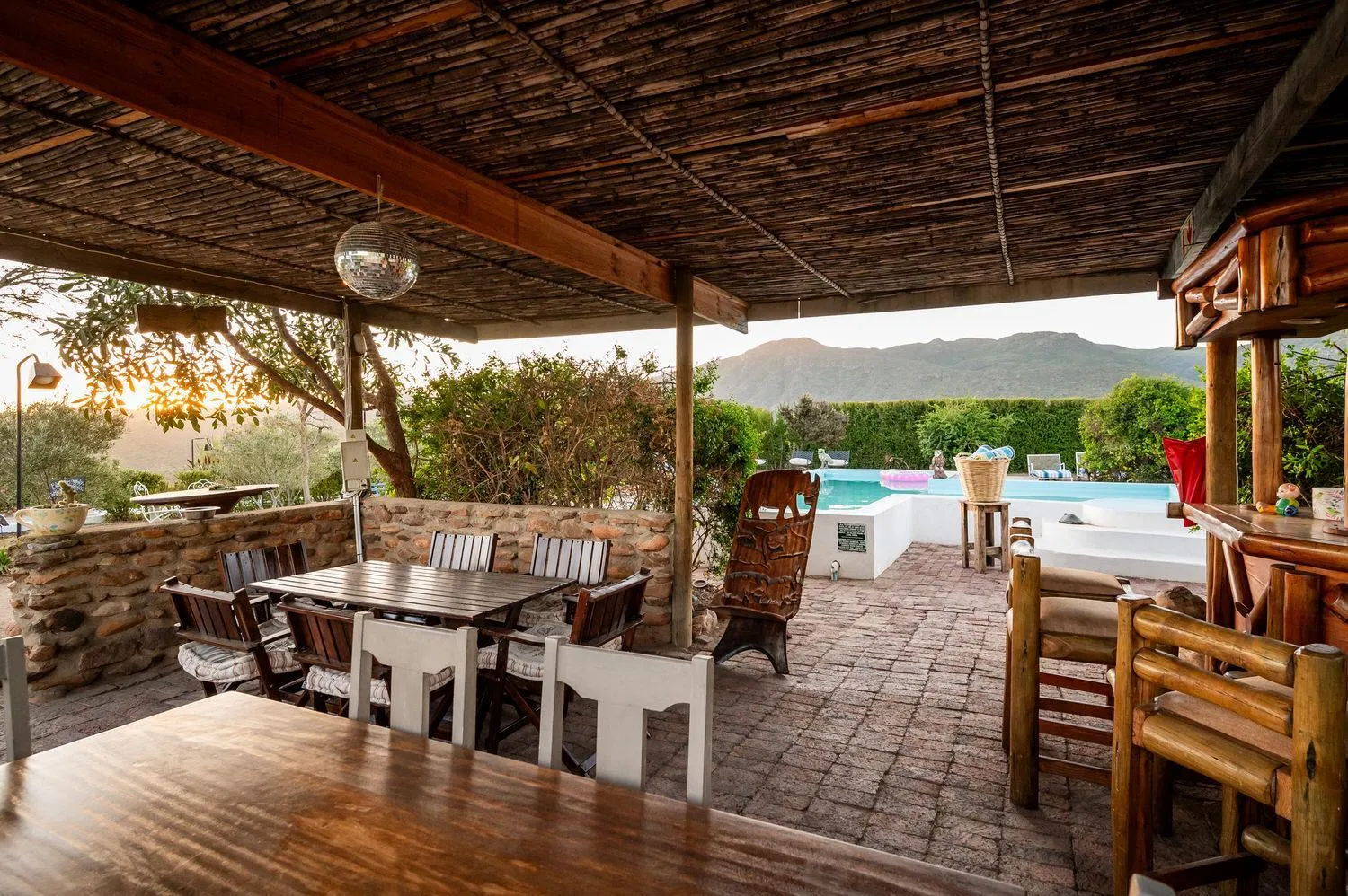Lounge or bar in Le Petit Karoo