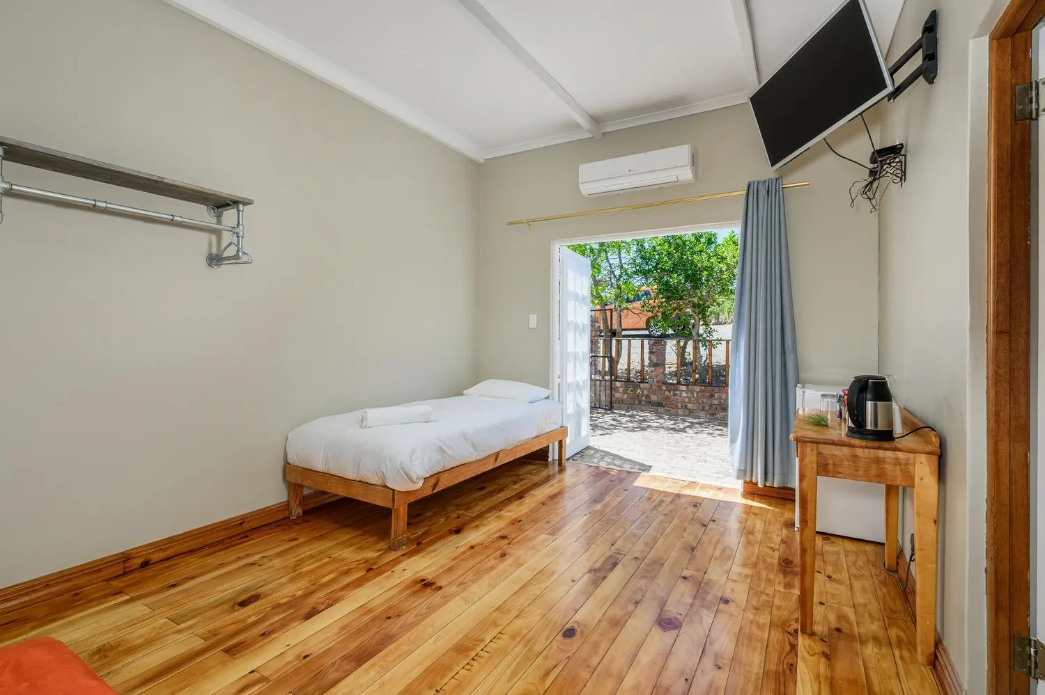 Bedroom, Bed in Le Petit Karoo