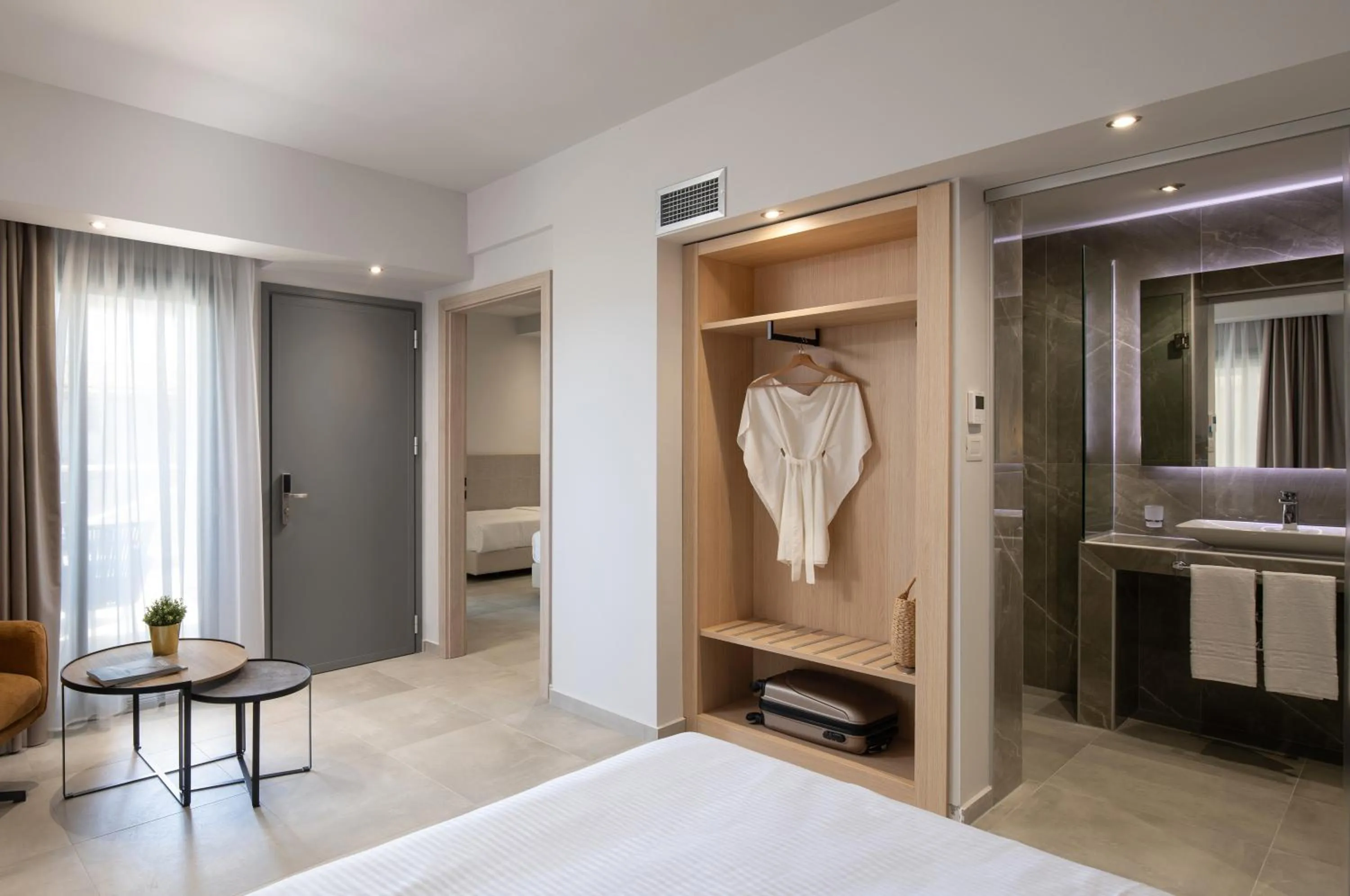 Photo of the whole room in Hotel Simeon