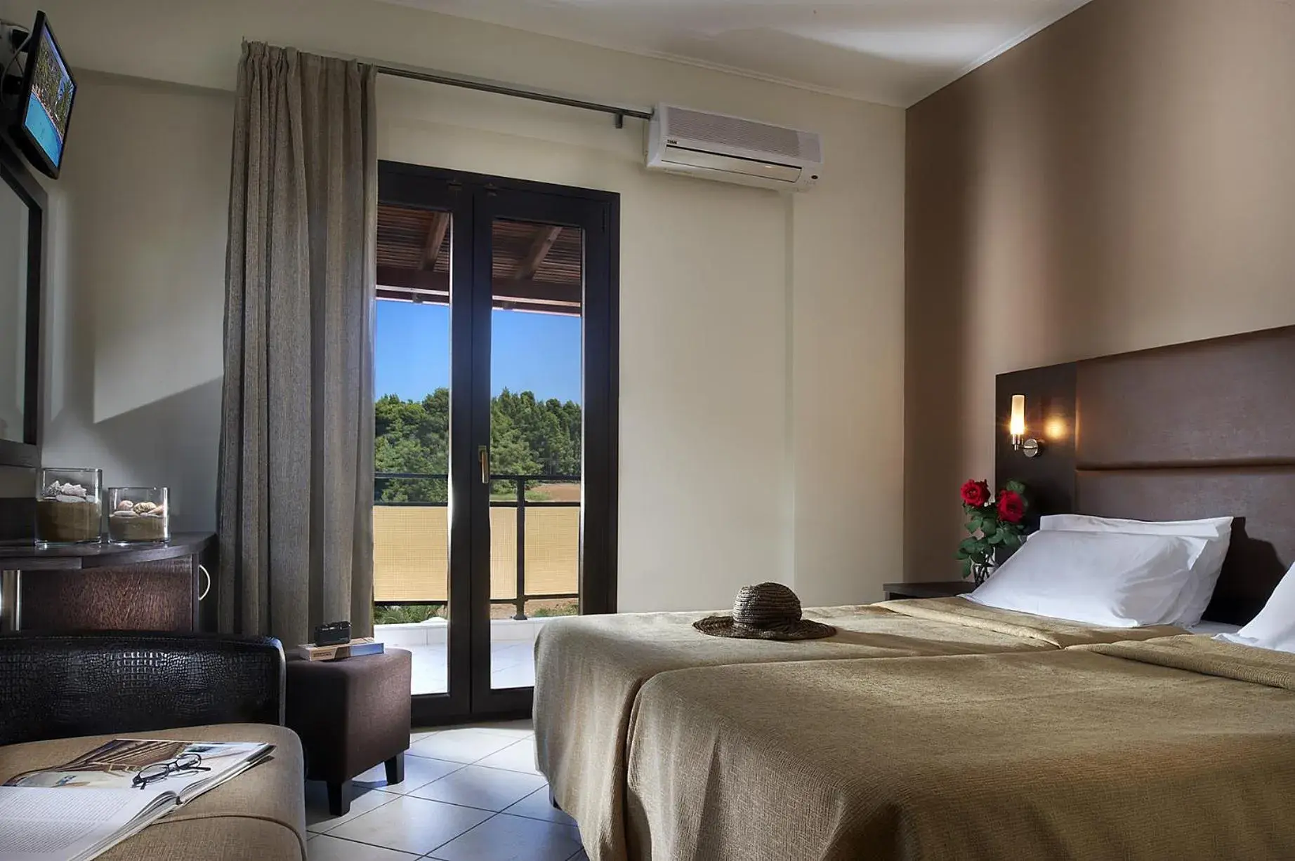 Photo of the whole room in Hotel Simeon Photo of the whole room in Hotel Simeon