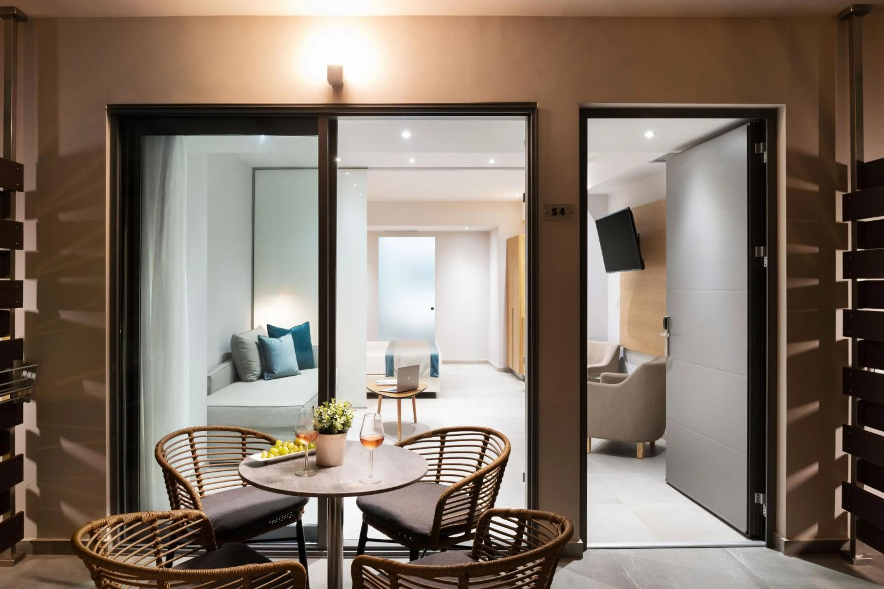 Photo of the whole room in Hotel Simeon